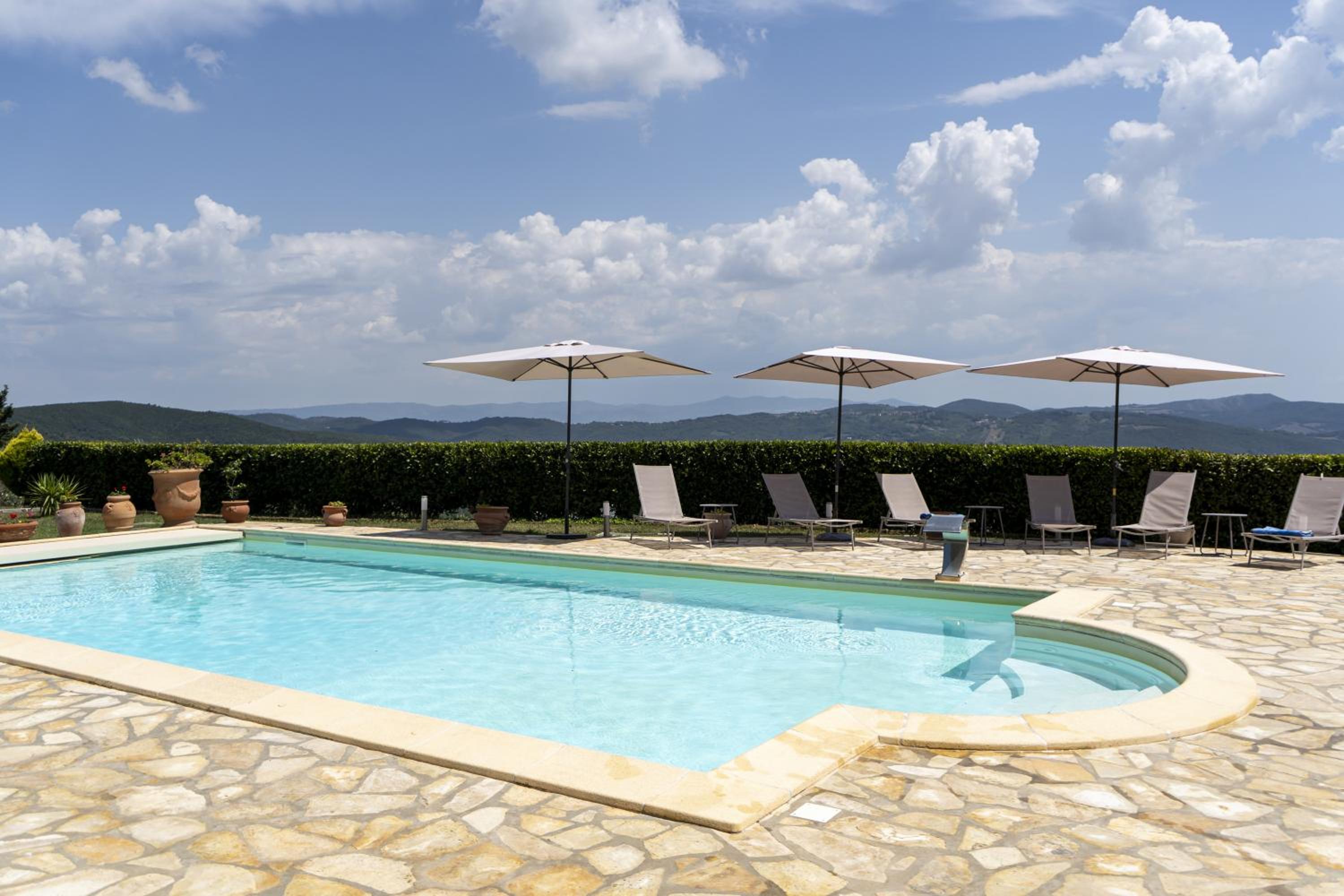Villa con piscina - Livorno