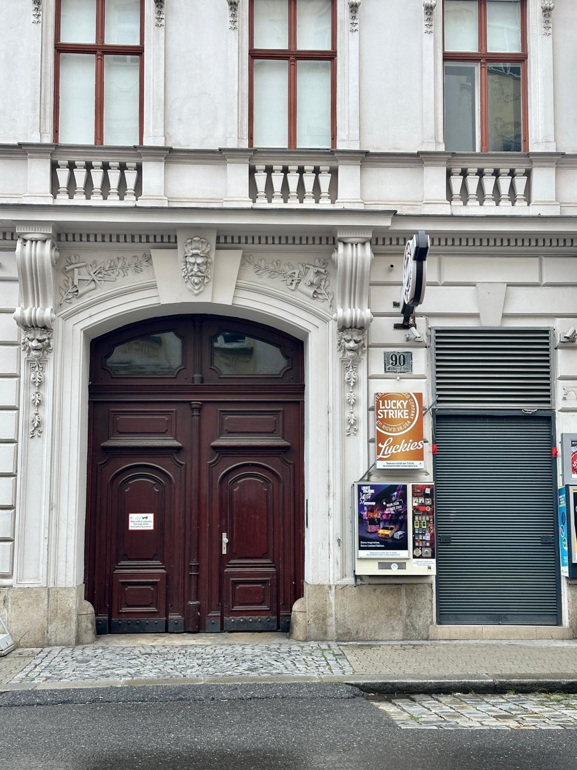 Central & Charming Viennese Flat