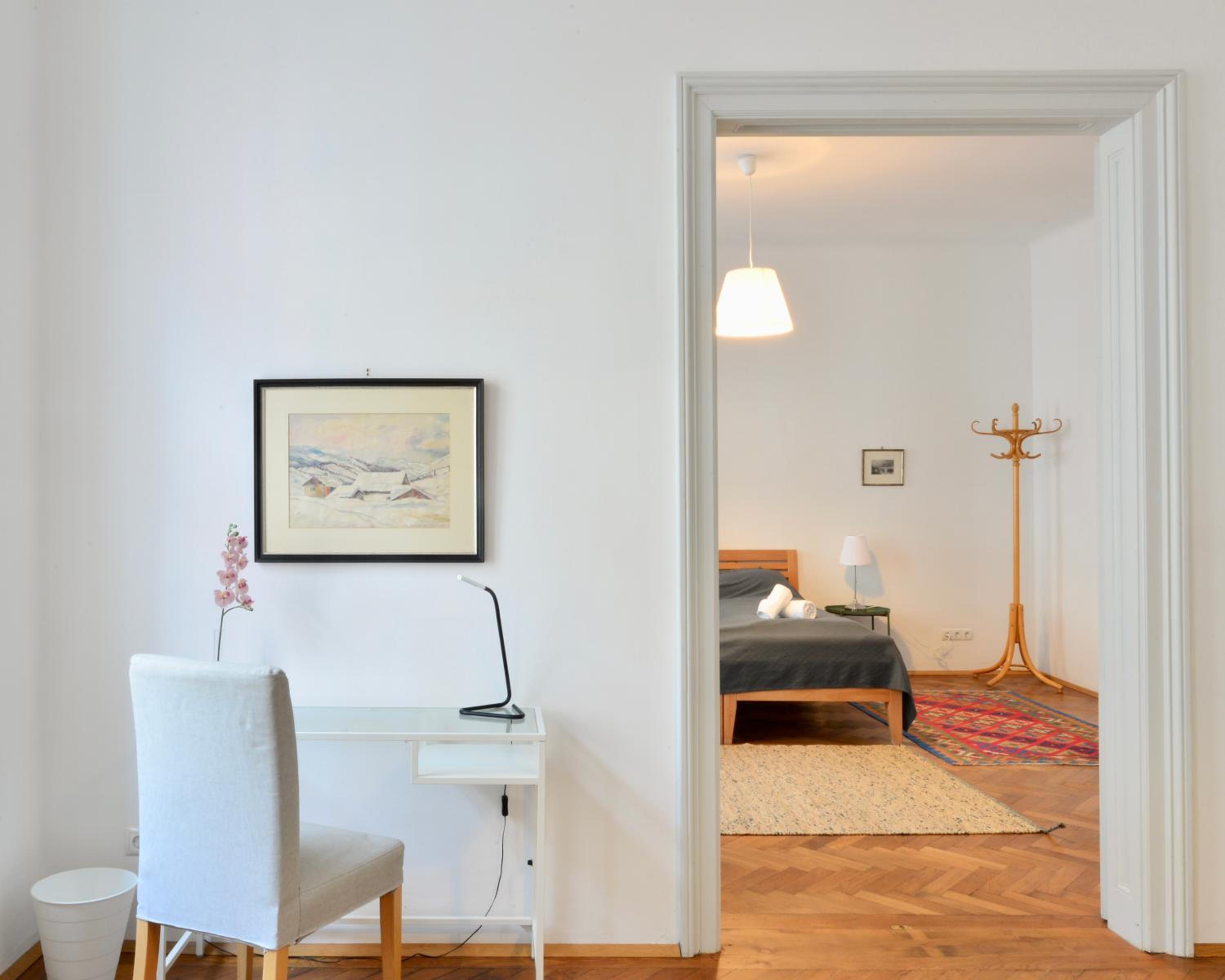 Central & Charming Viennese Flat
