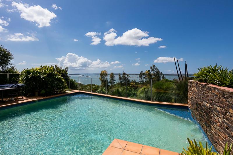 Waterfront Entire Luxury House with Bay View and Pool