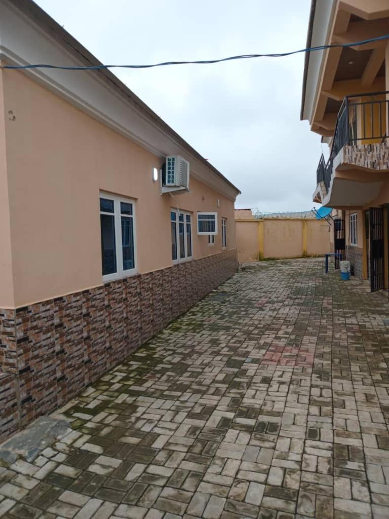 Molayo Luxury Apartment Omolayo Estates Akobo Ojurin Ibadan
