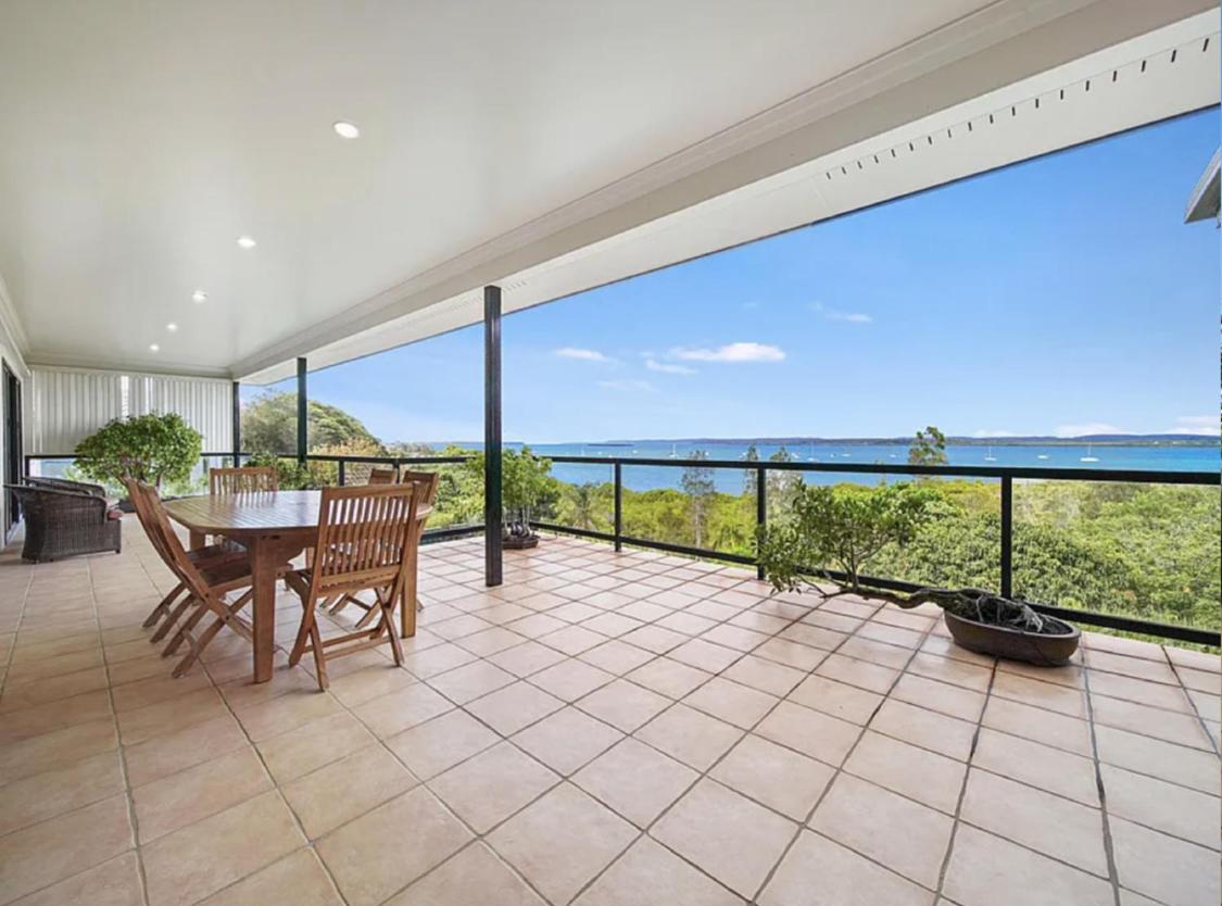 Waterfront Entire Luxury House with Bay View and Pool