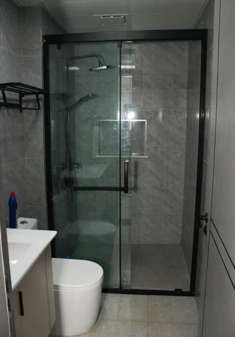 Studio in Kileleshwa with Gym, Pool, Netflix, Washer