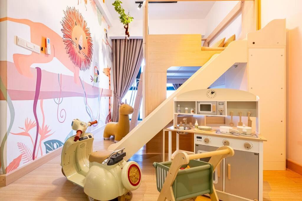 KidsVille Shamelin Star KLCC View Infinity Pool
