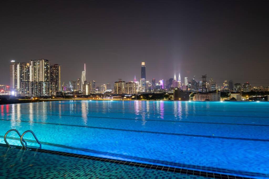 KidsVille Shamelin Star KLCC View Infinity Pool