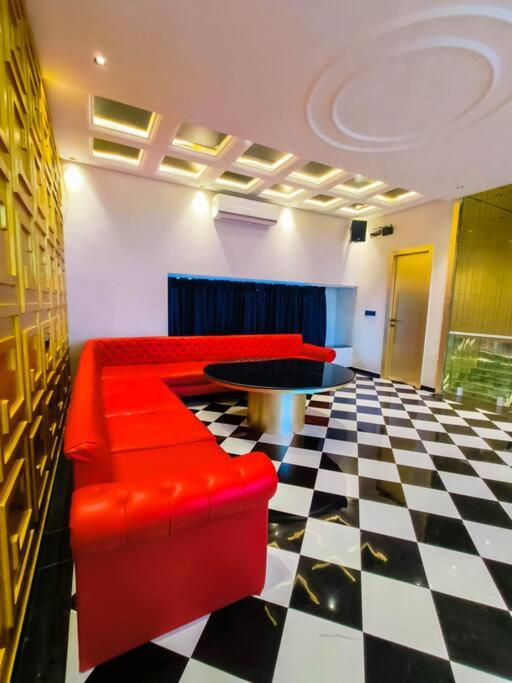 lounge