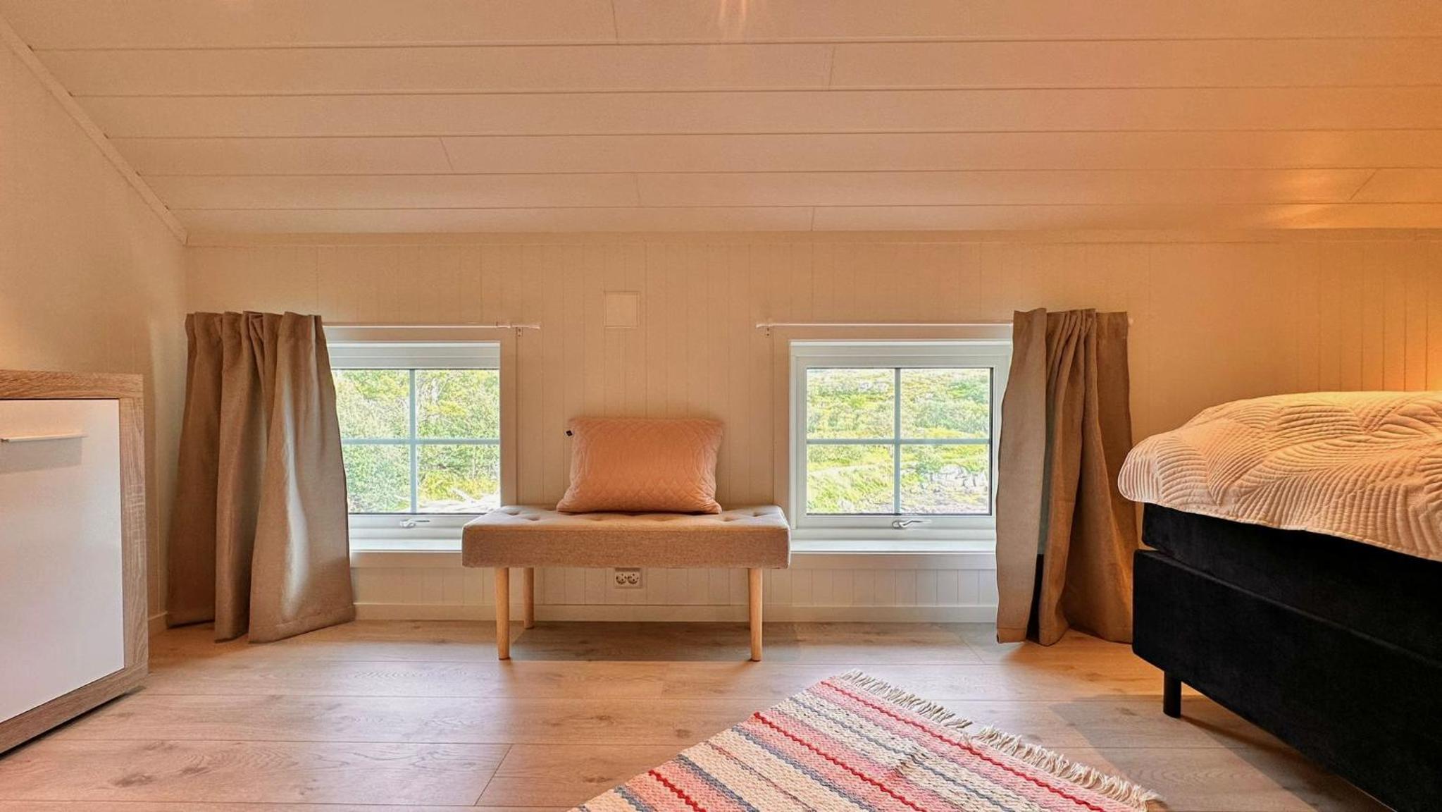 Langvågen Lodge view 3