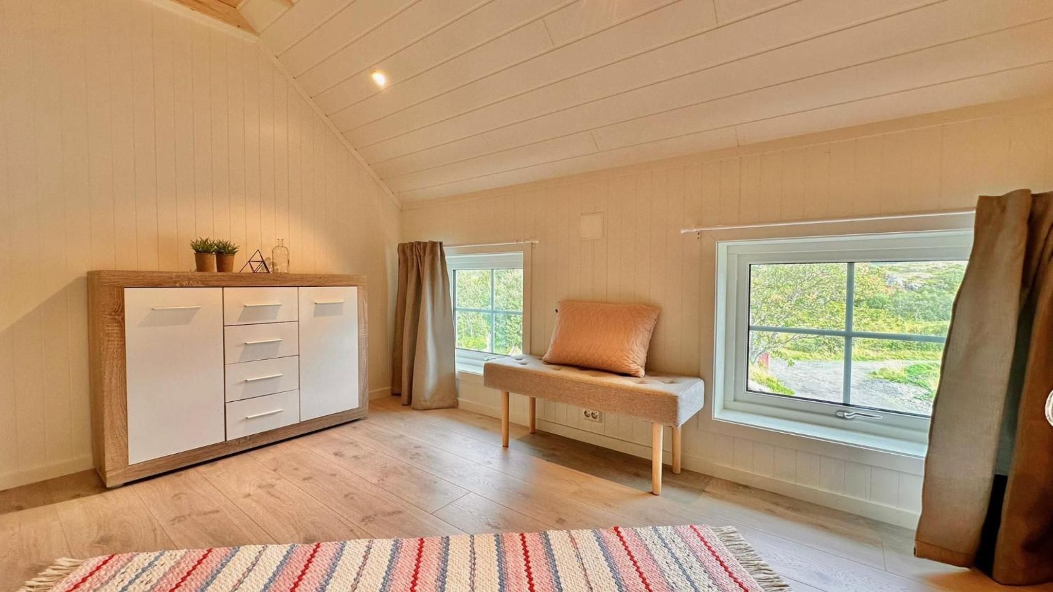 Langvågen Lodge view 4