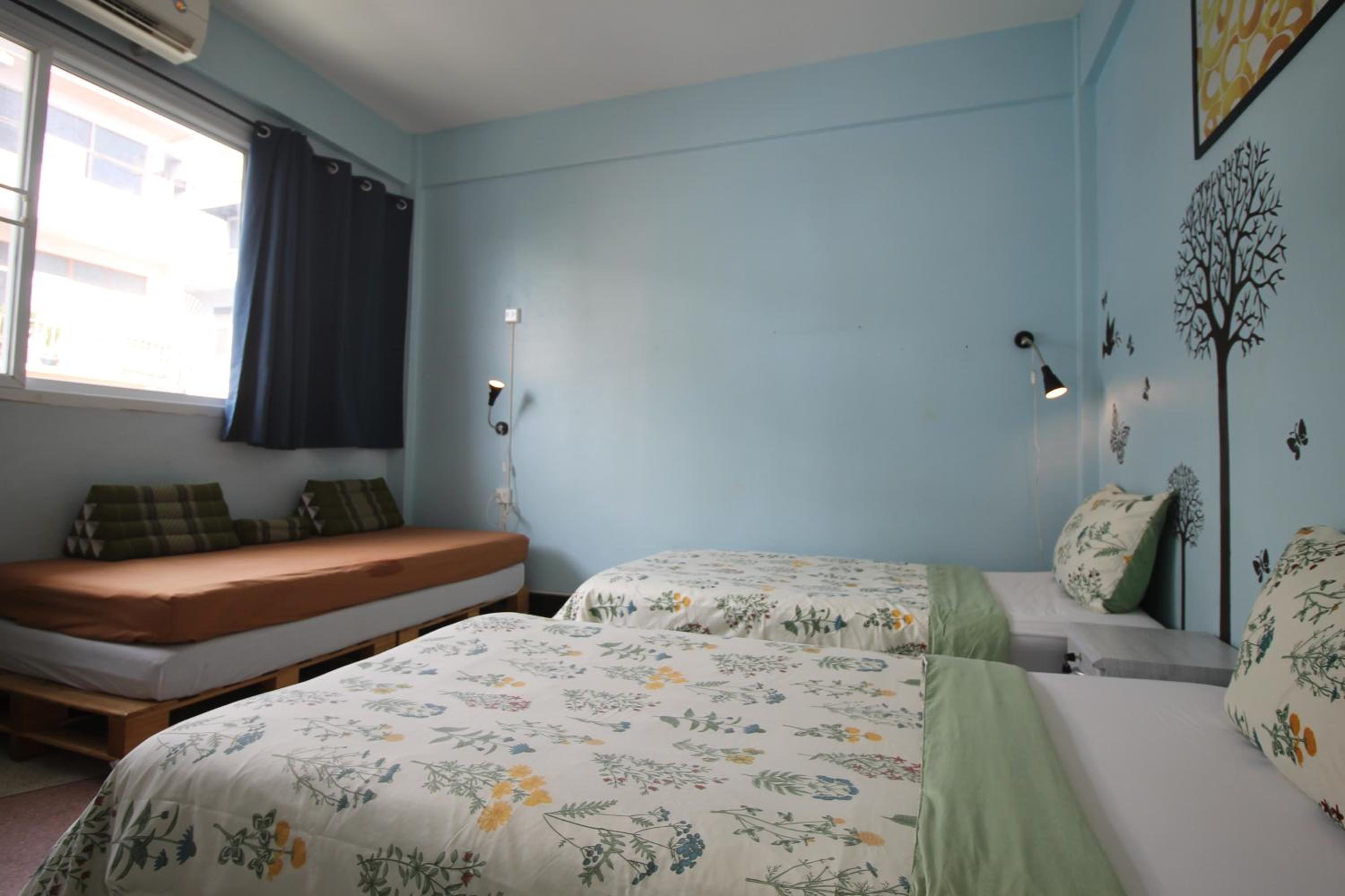 Baan Nampetch Hostel
