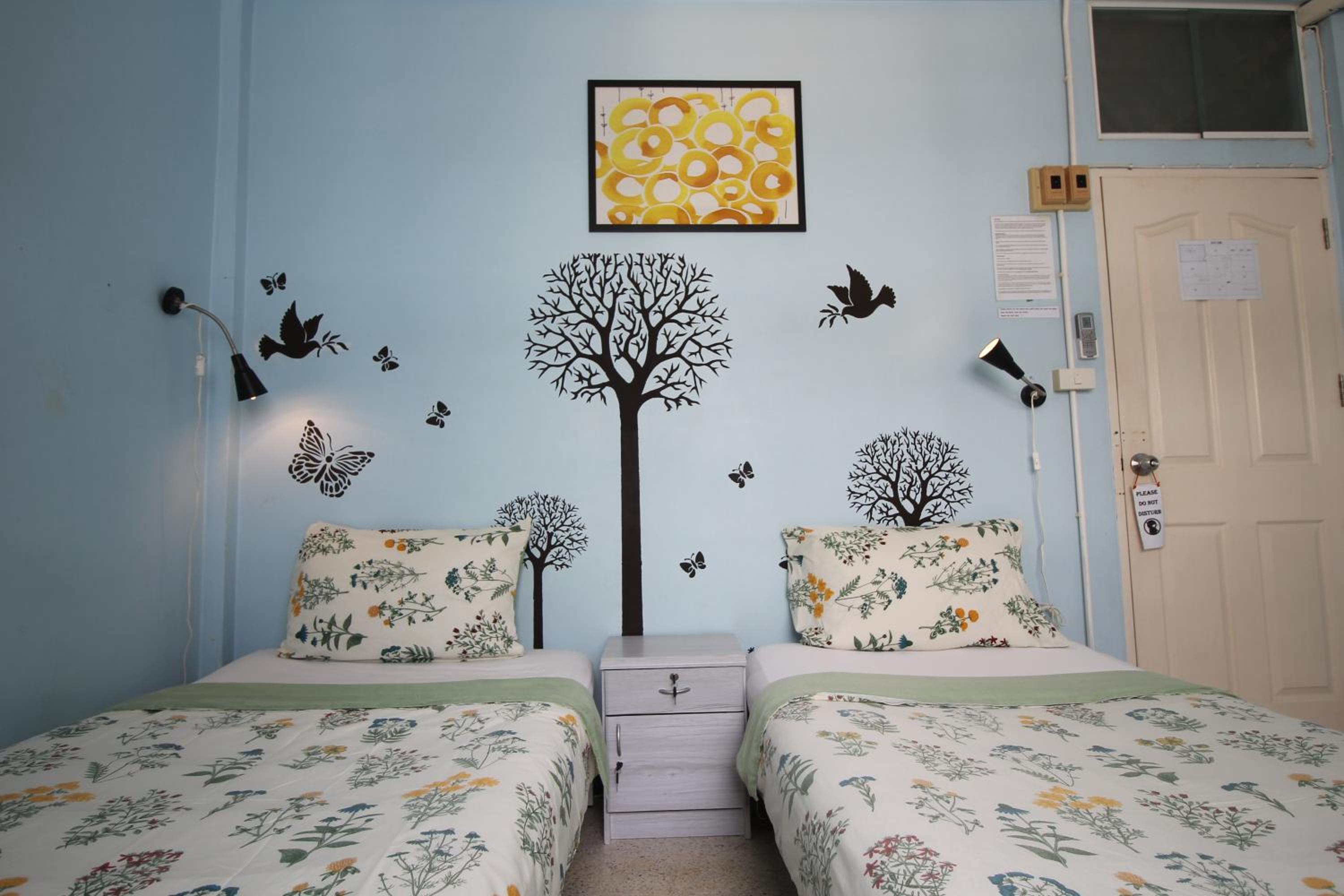 Baan Nampetch Hostel