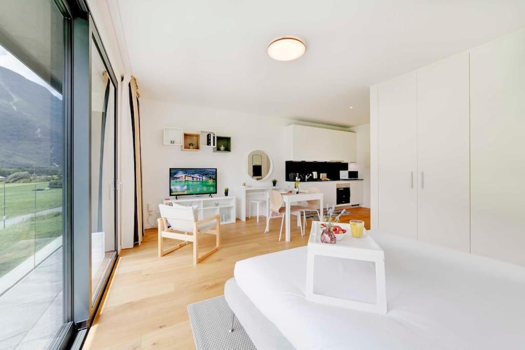 Andromeda Modern Comfort and Fast Wi-Fi