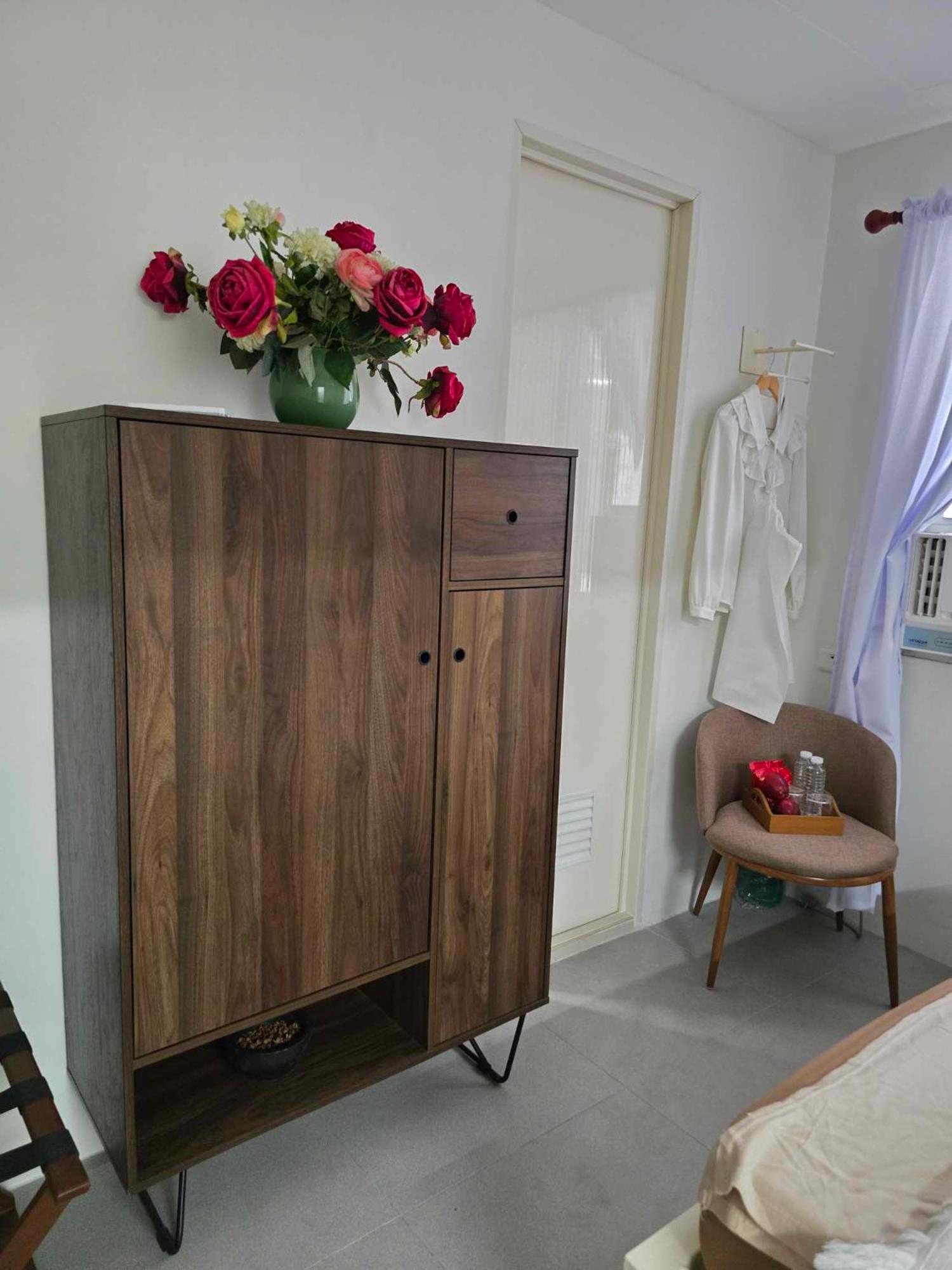 Vintage charm meets modern relaxation near Araneta view 2