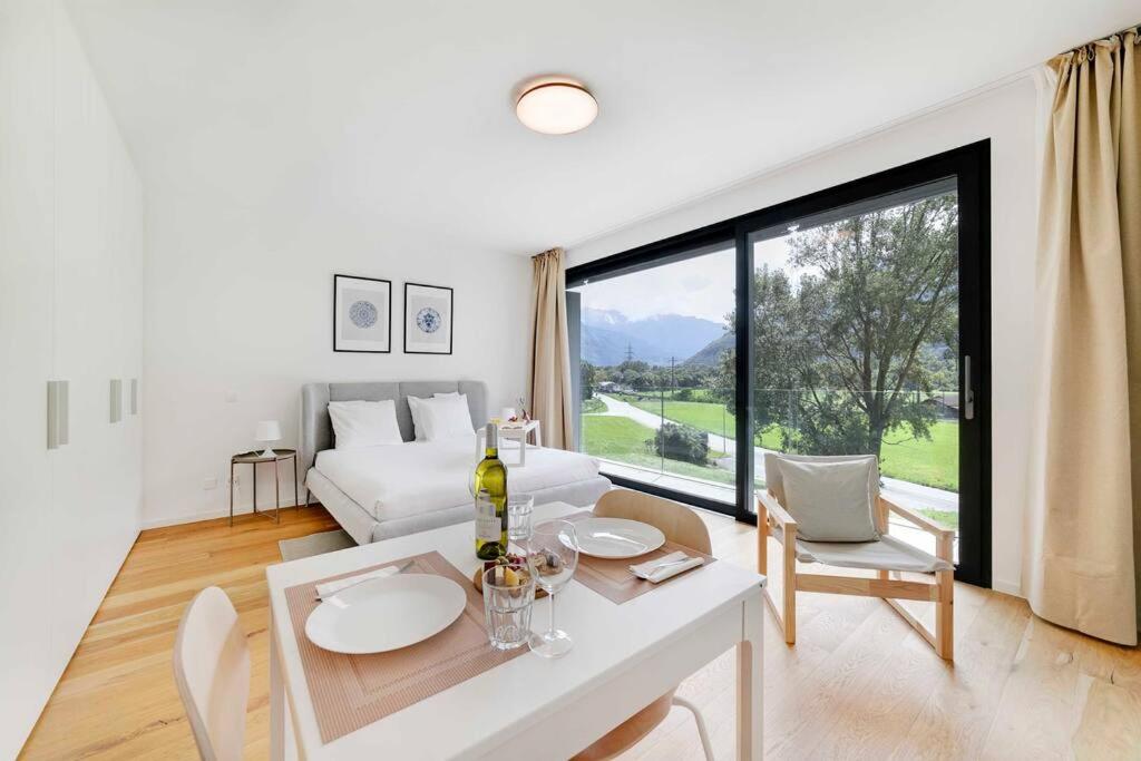 Andromeda Modern Comfort and Fast Wi-Fi