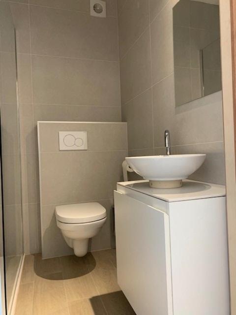Super Modern Studio with Sea View T66