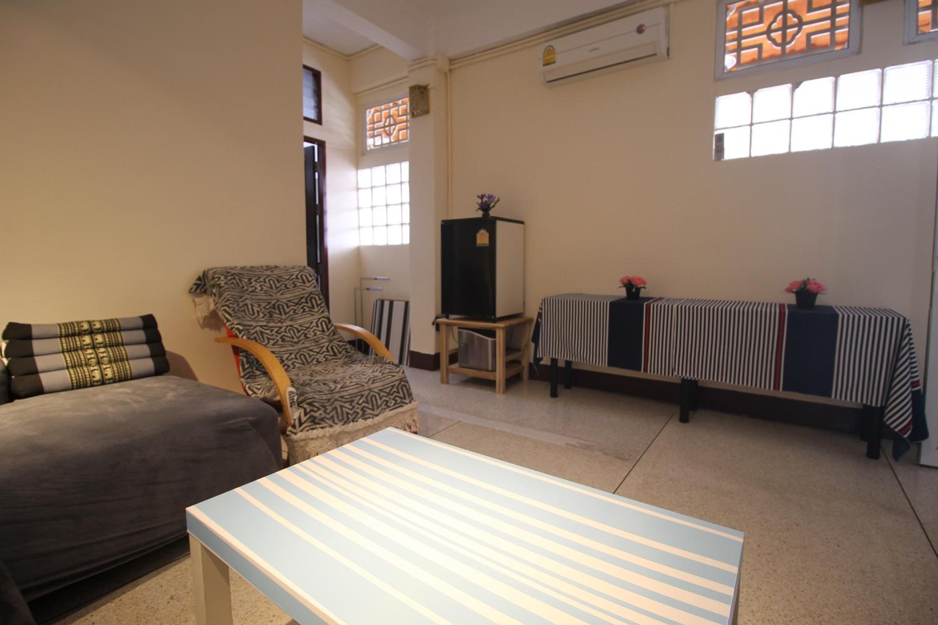 Baan Nampetch Hostel