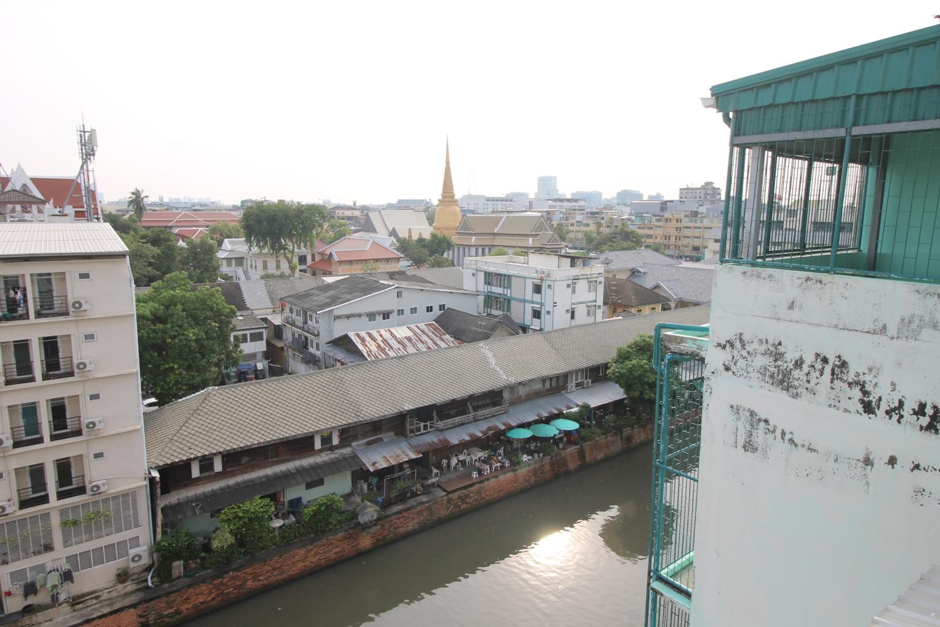 Baan Nampetch Hostel