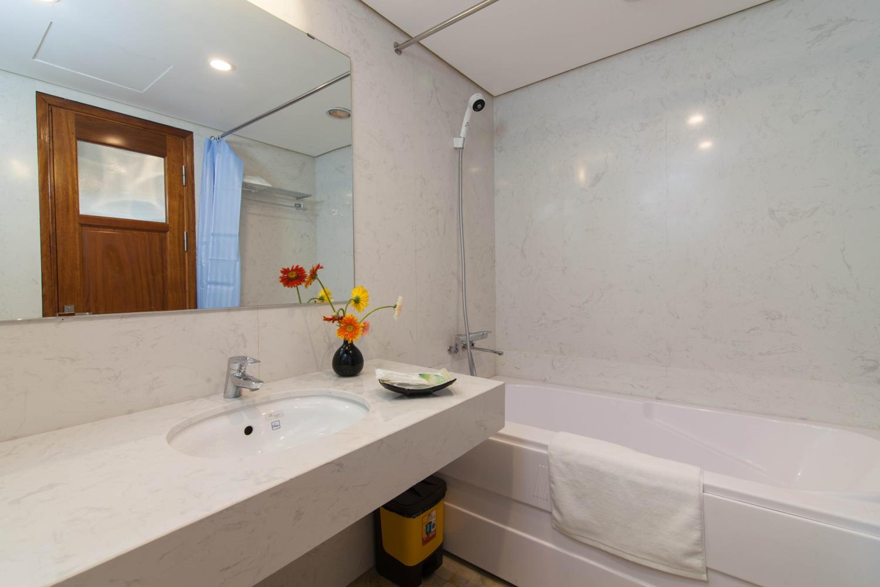 Sumitomo8 Apartment Alley 21 Linh Lang & Breakfast -68 Kim Ma Thuong