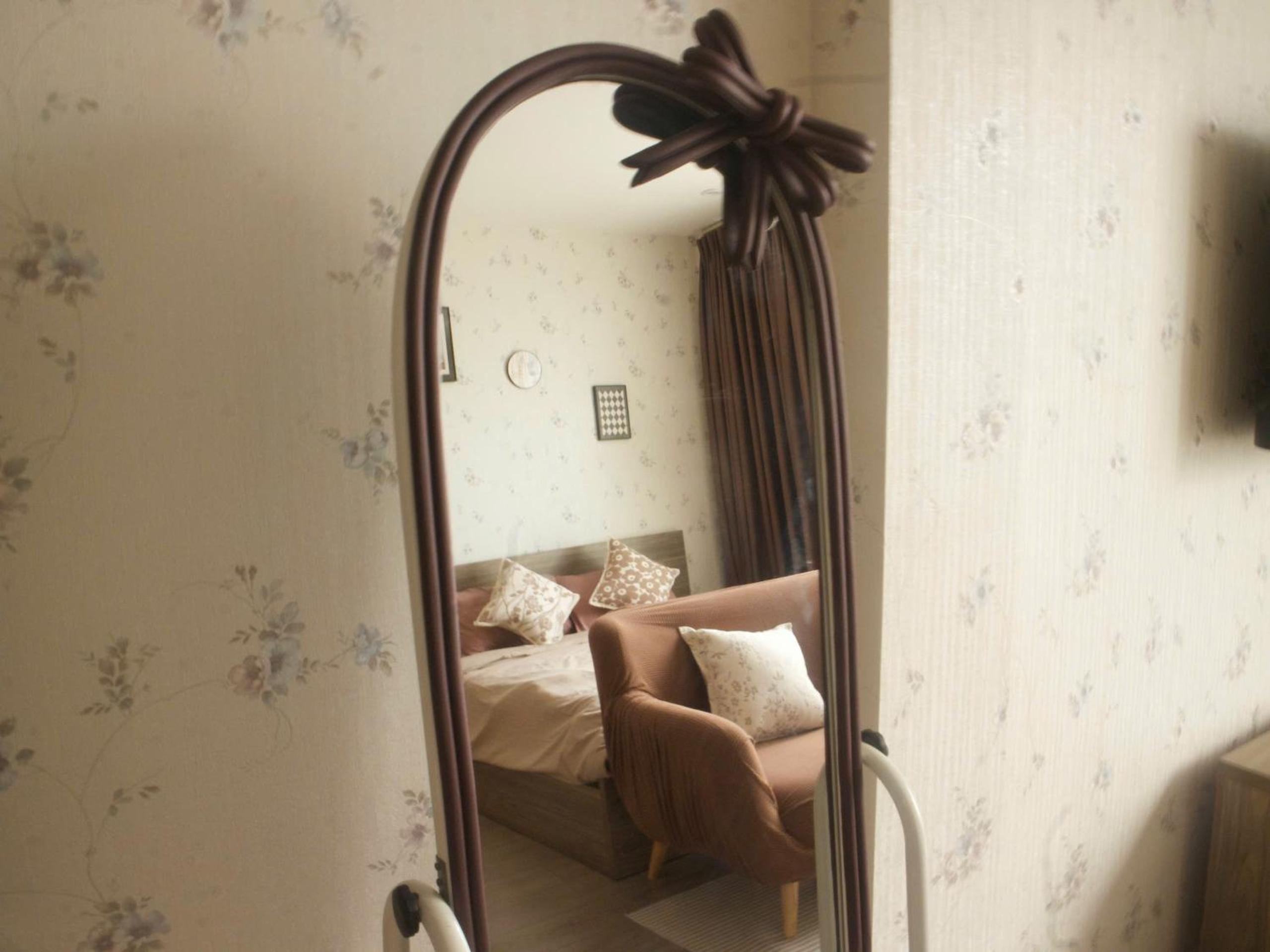 Little Flower Studio