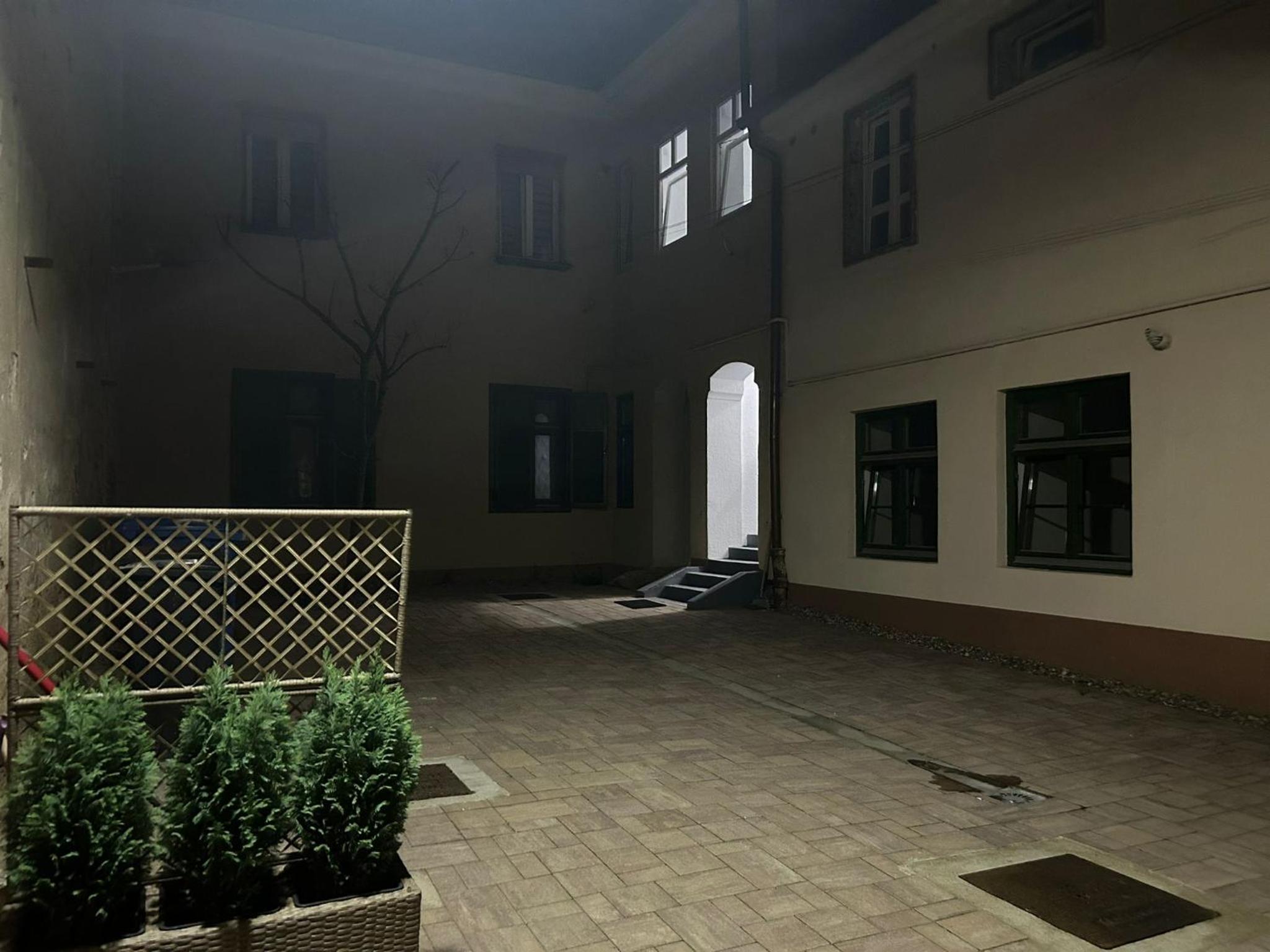 4CENTER Apartments view 3