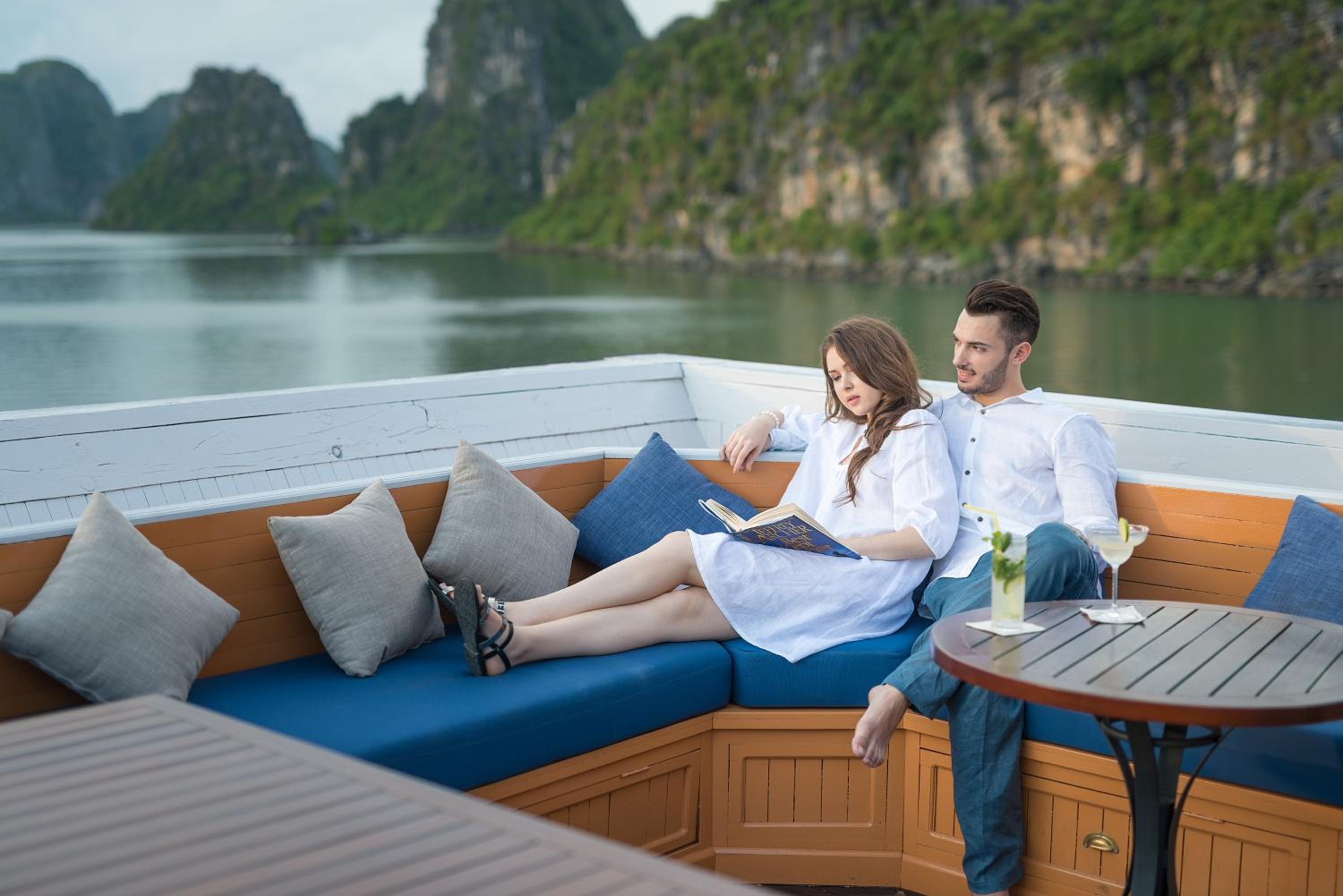 Paradise Sails Cruise