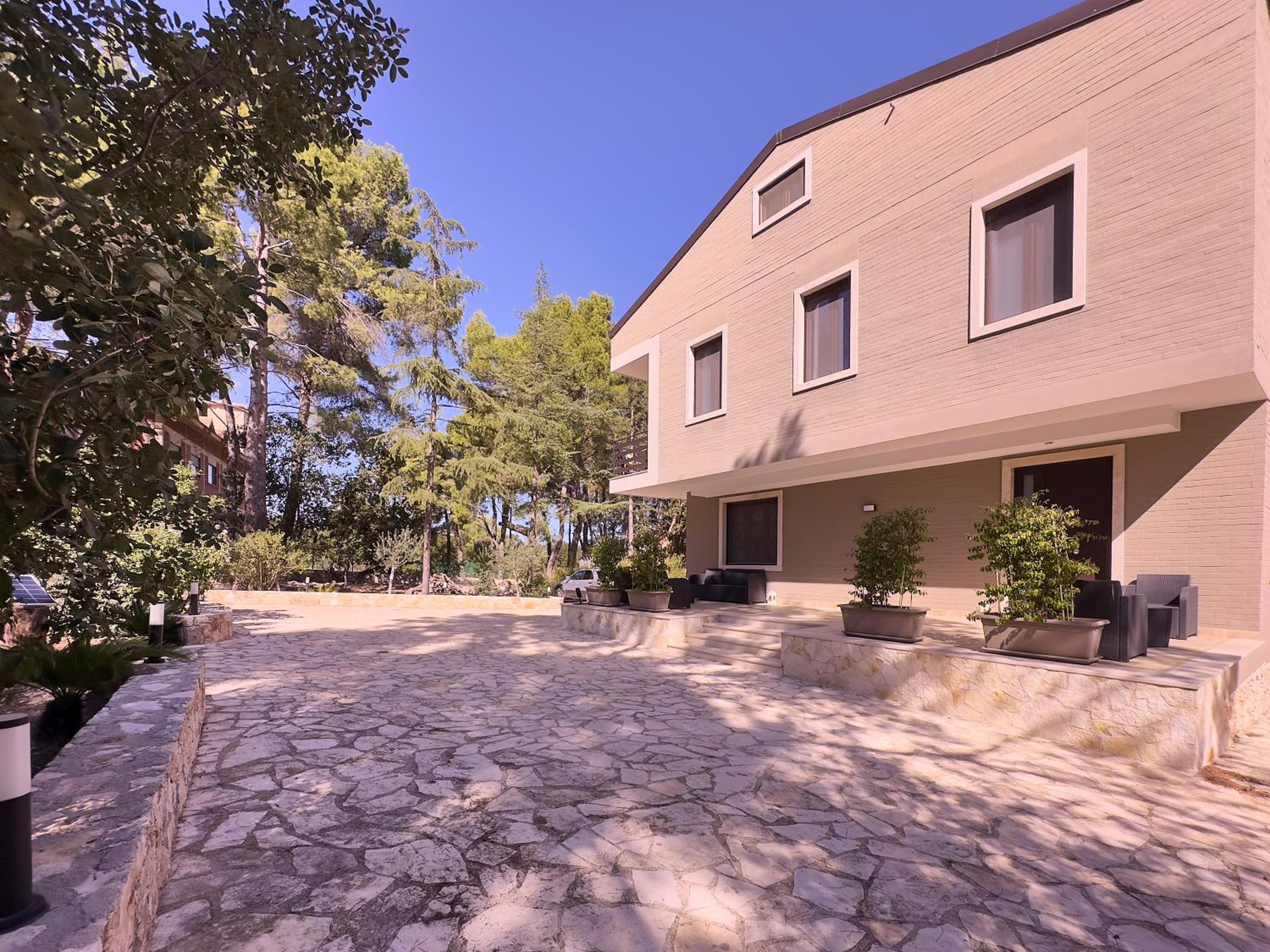 Villa Roby Examotage