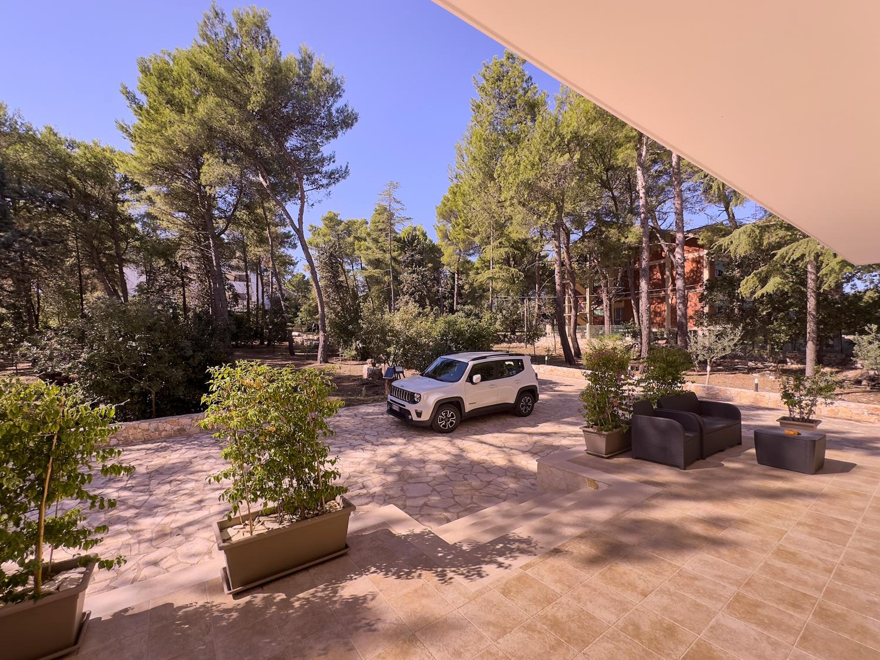 Villa Roby Examotage