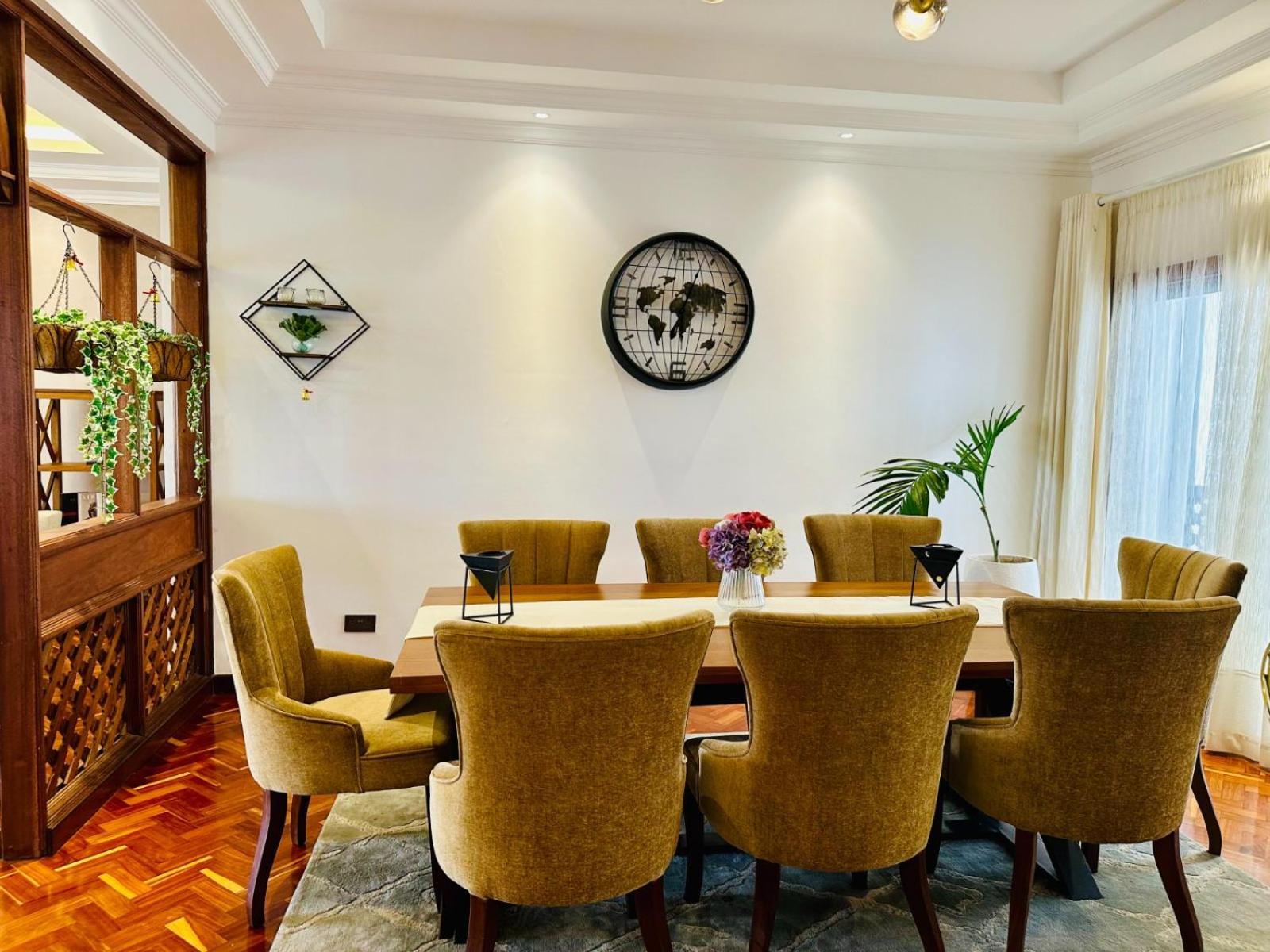 Libra holiday suites