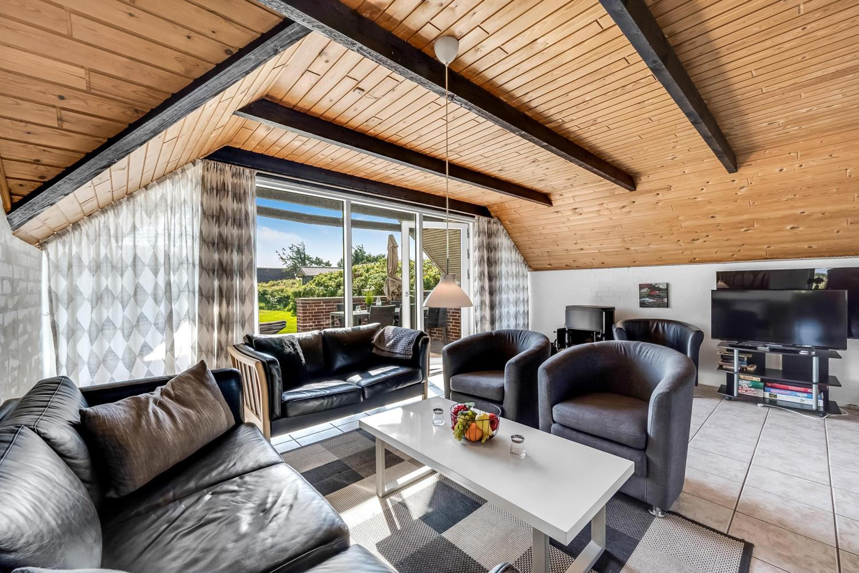 Just 500 Meters From Both The Sea And The Town, This Lovely, Well-Maintained Holiday Home Is Situated view 5