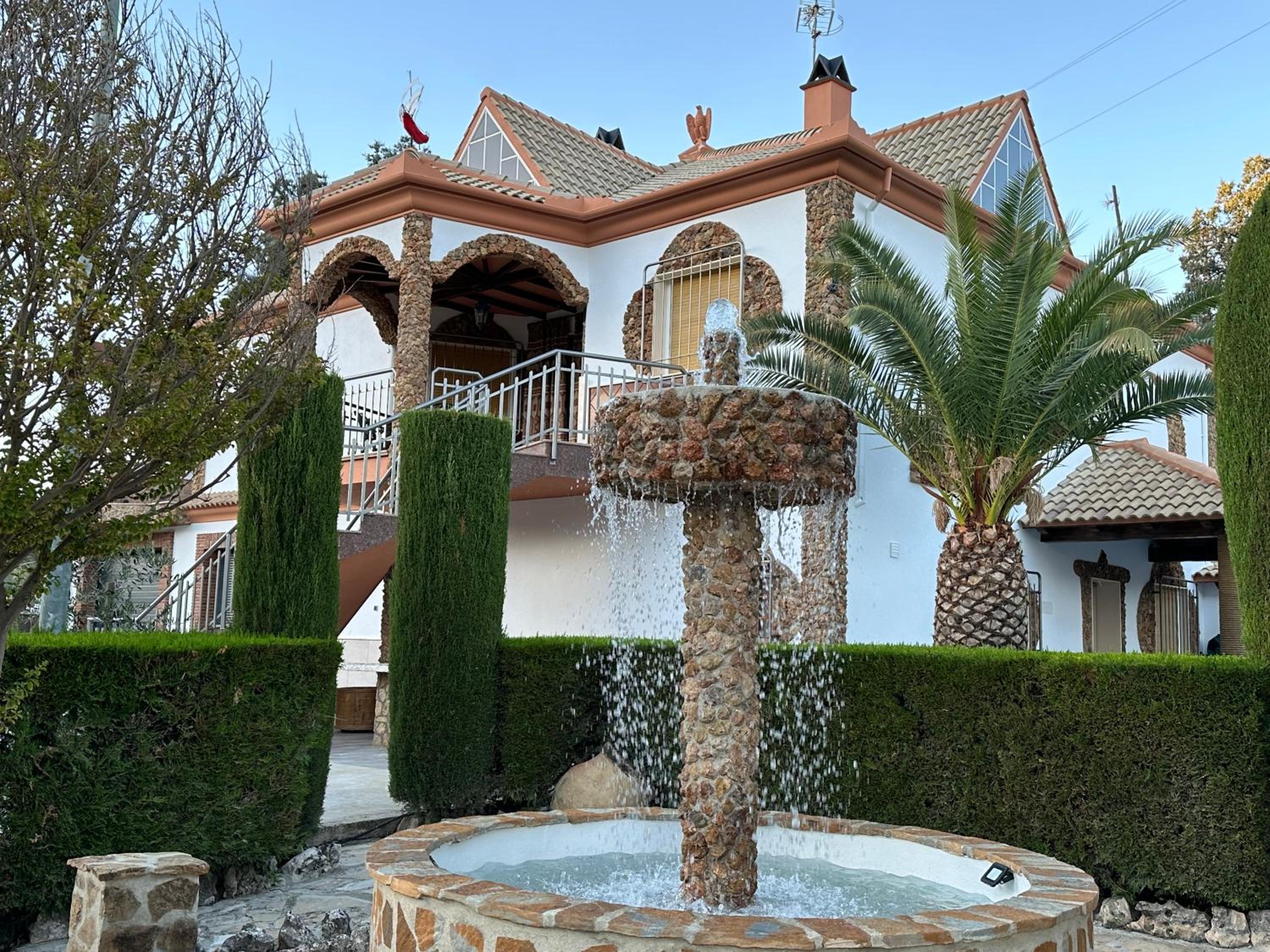 Villa Galones