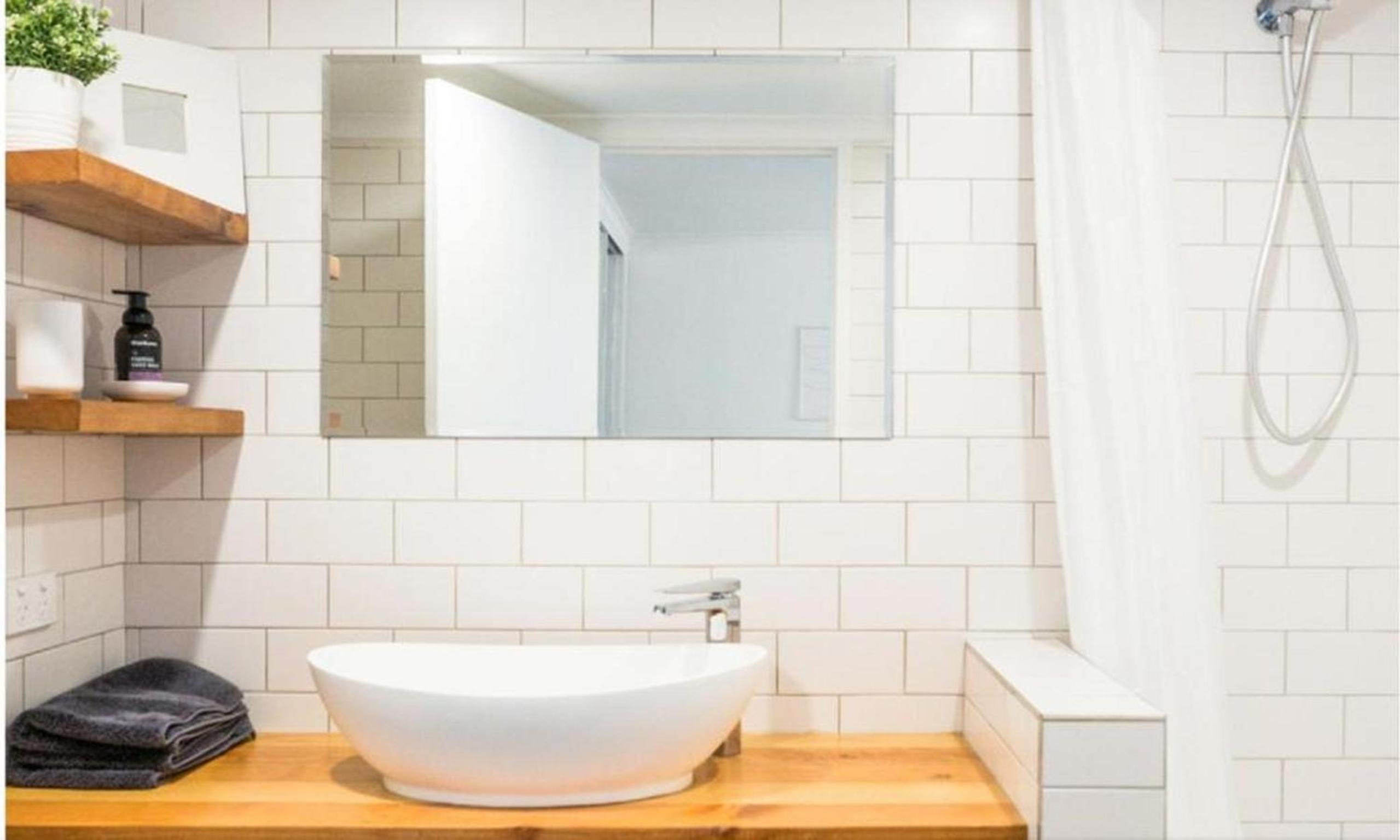 123 Apartment in Ben Van Don street