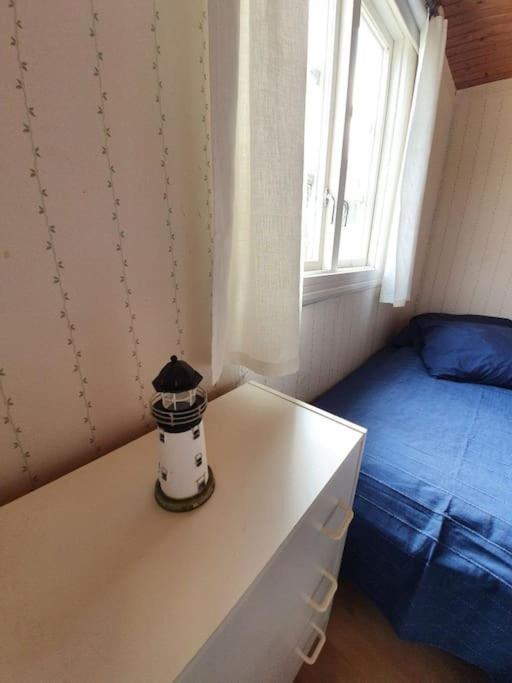 Mysig stuga med havsutsikt på Sydkoster view 3