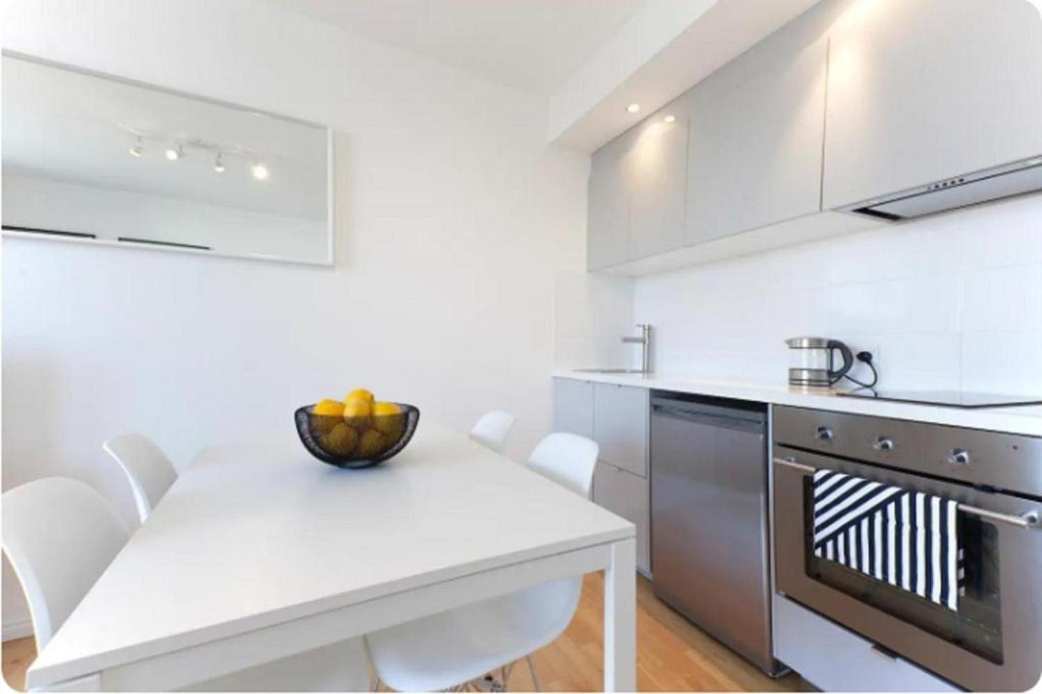 123 Apartment in Ben Van Don street