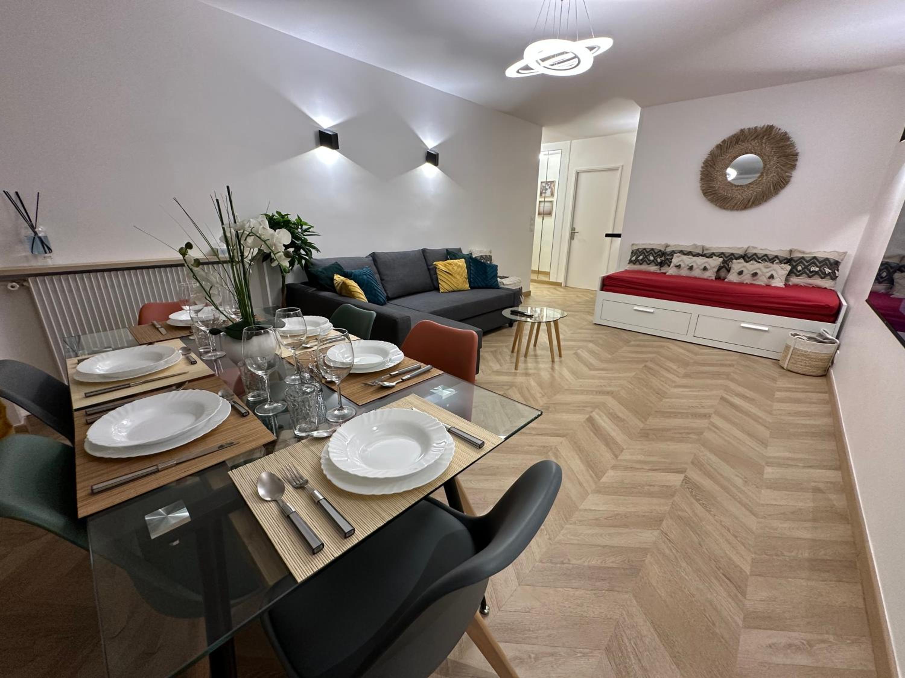 PARIS-MONTROUGE Magnifique appartement 3 pièces de 78m2 avec PARKING - très cosy pour 1 - 6 personnes refait à NEUF -ENTIRE APARTMENT LUXURIOUS AND WARM -M