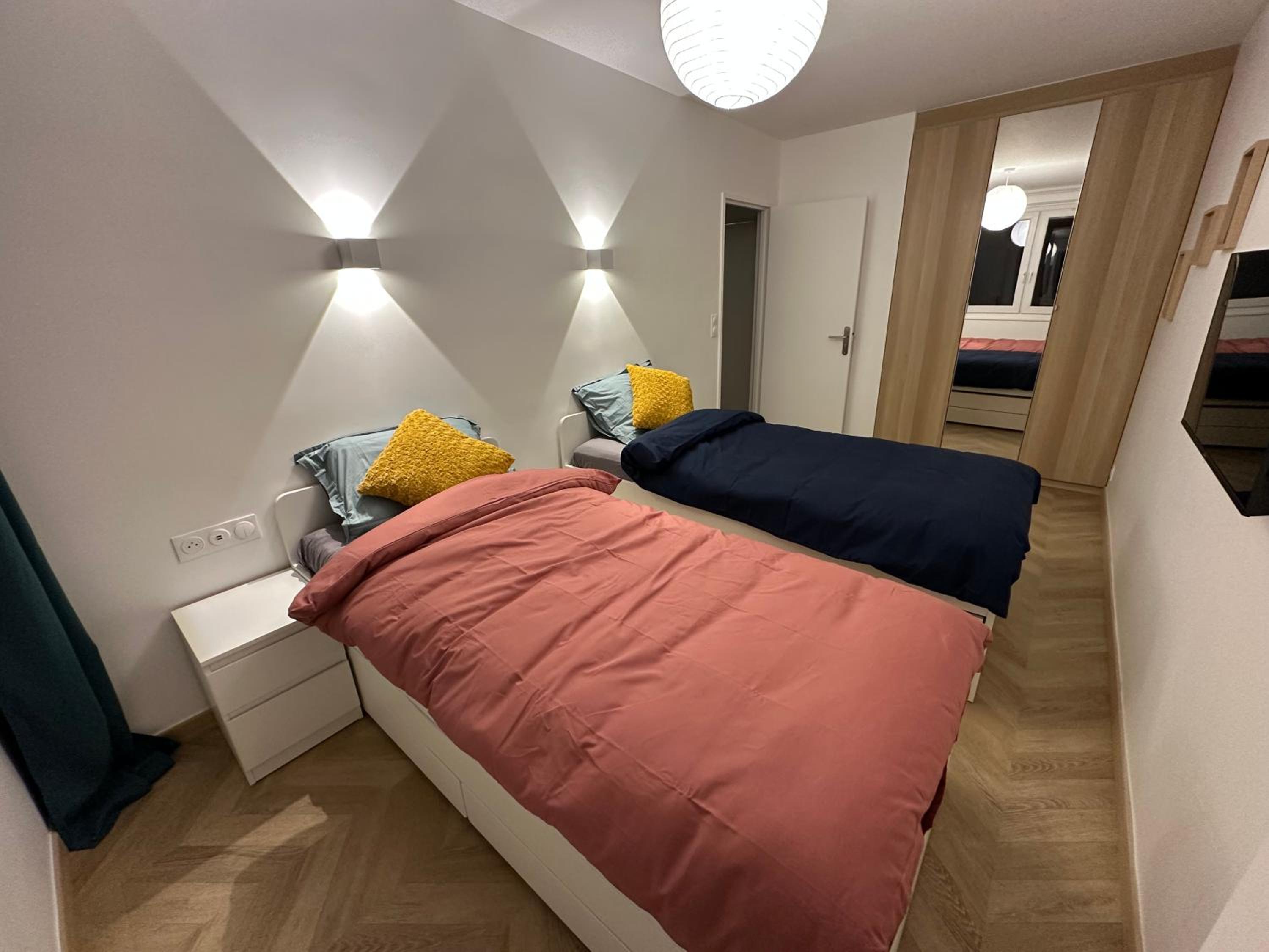 PARIS-MONTROUGE Magnifique appartement 3 pièces de 78m2 avec PARKING - très cosy pour 1 - 6 personnes refait à NEUF -ENTIRE APARTMENT LUXURIOUS AND WARM -M