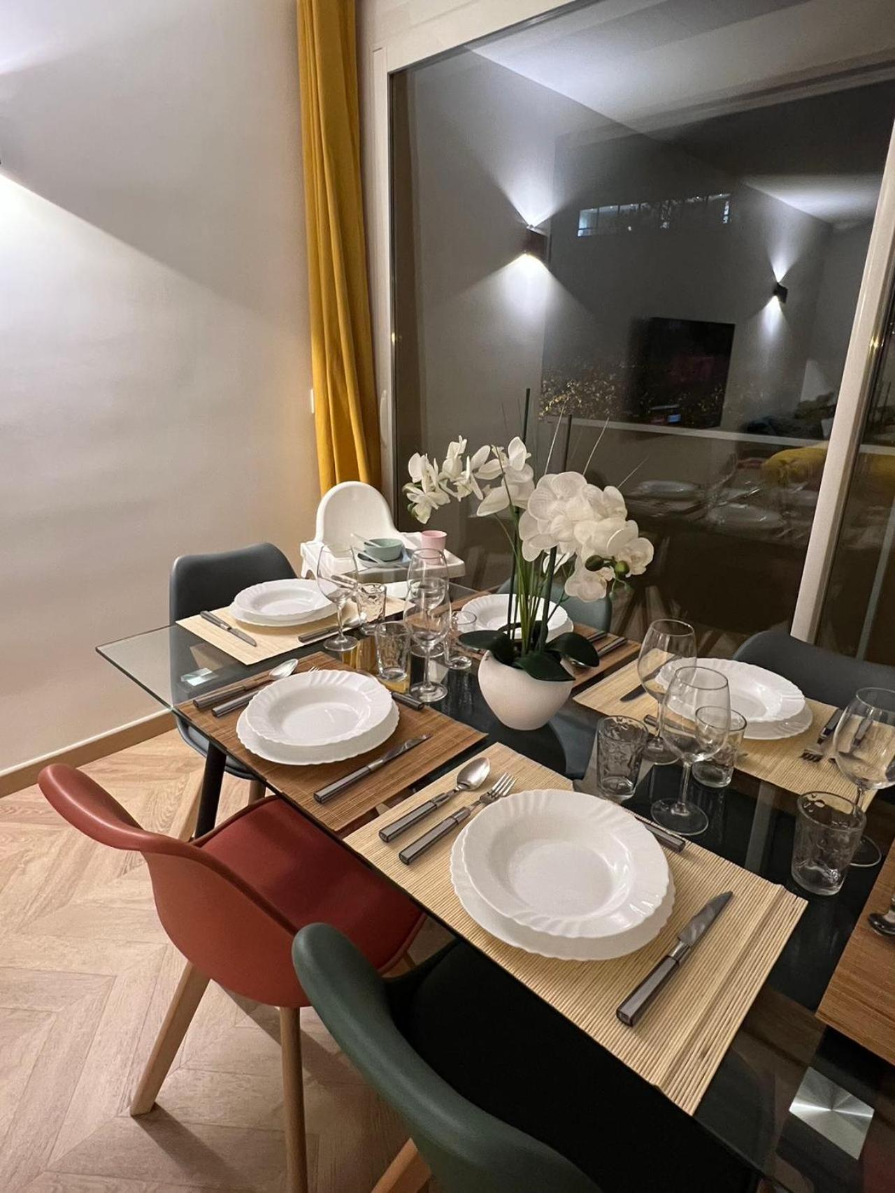 PARIS-MONTROUGE Magnifique appartement 3 pièces de 78m2 avec PARKING - très cosy pour 1 - 6 personnes refait à NEUF -ENTIRE APARTMENT LUXURIOUS AND WARM -M