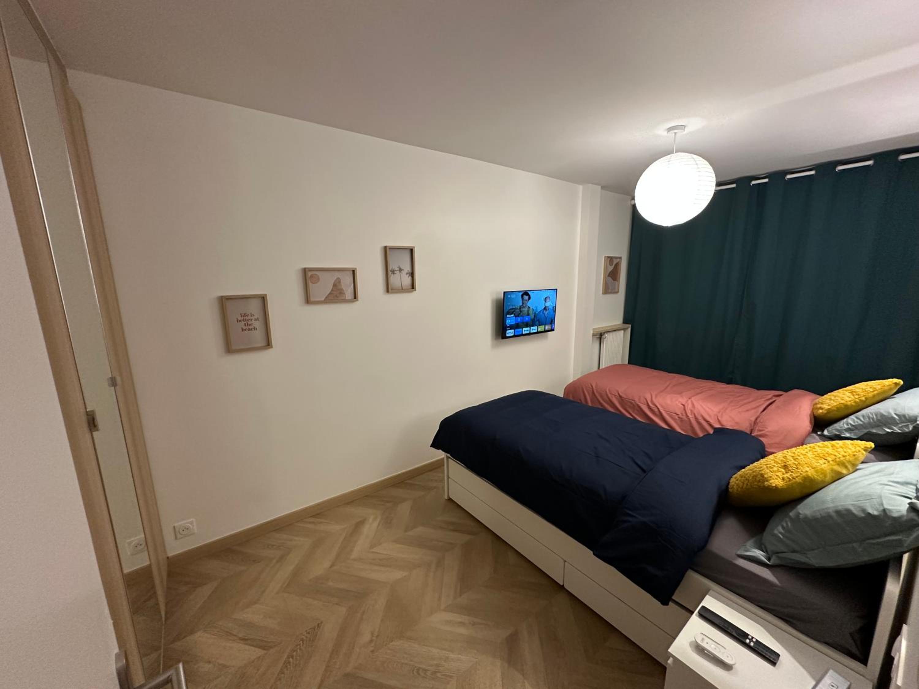 PARIS-MONTROUGE Magnifique appartement 3 pièces de 78m2 avec PARKING - très cosy pour 1 - 6 personnes refait à NEUF -ENTIRE APARTMENT LUXURIOUS AND WARM -M