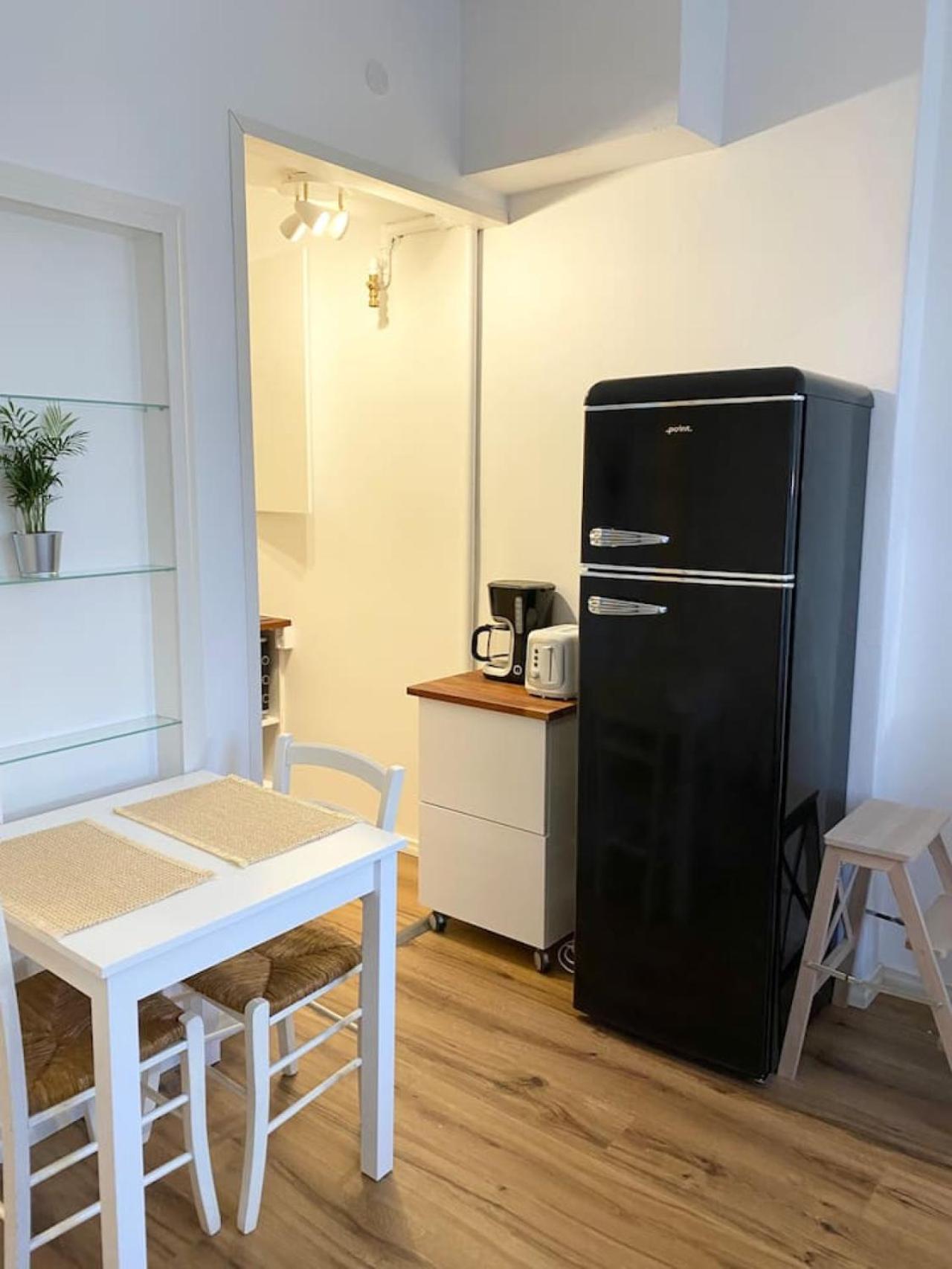 KINAPORI beautiful studio with excellent location