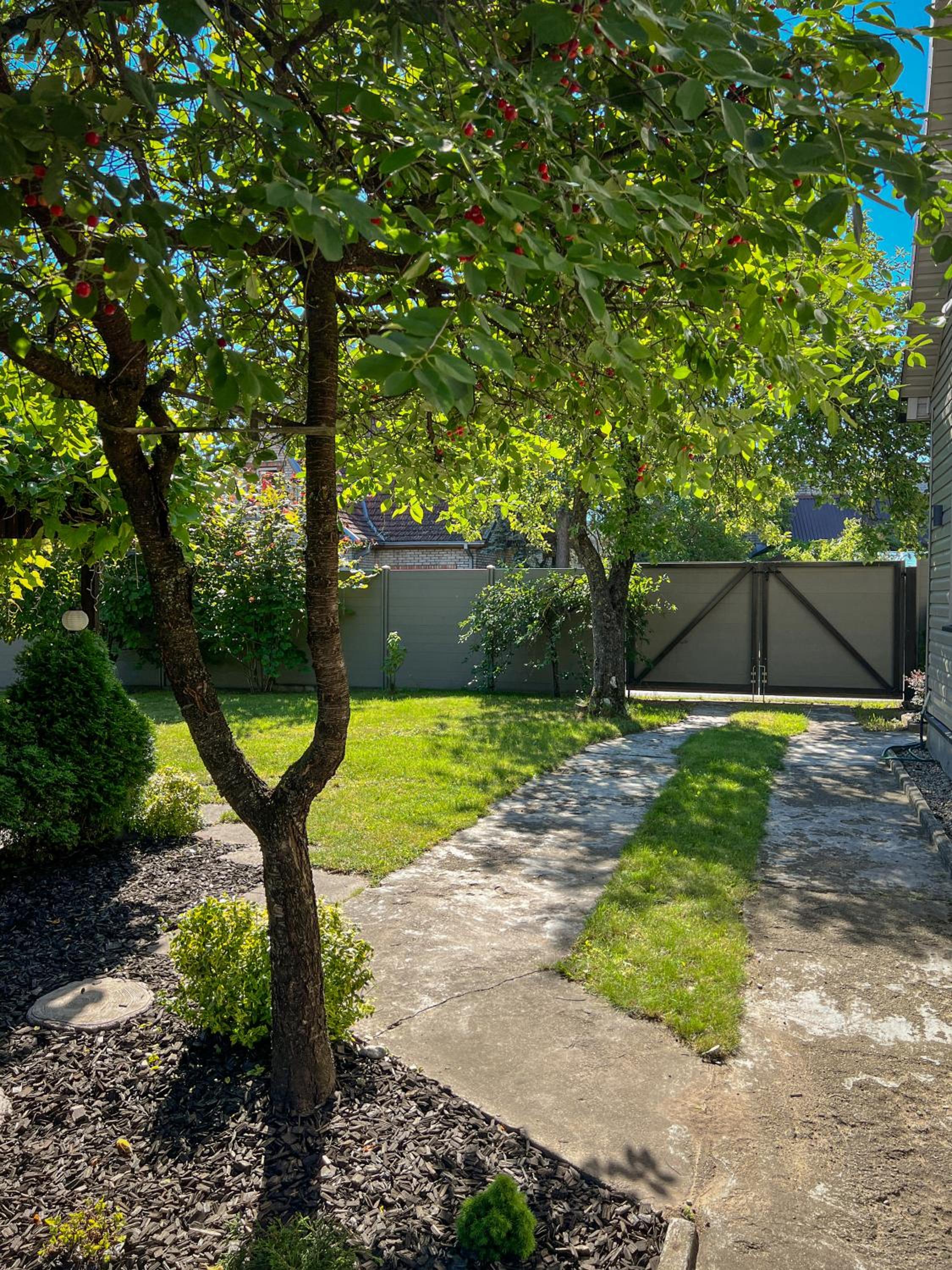 Oakwood park apartment view 3
