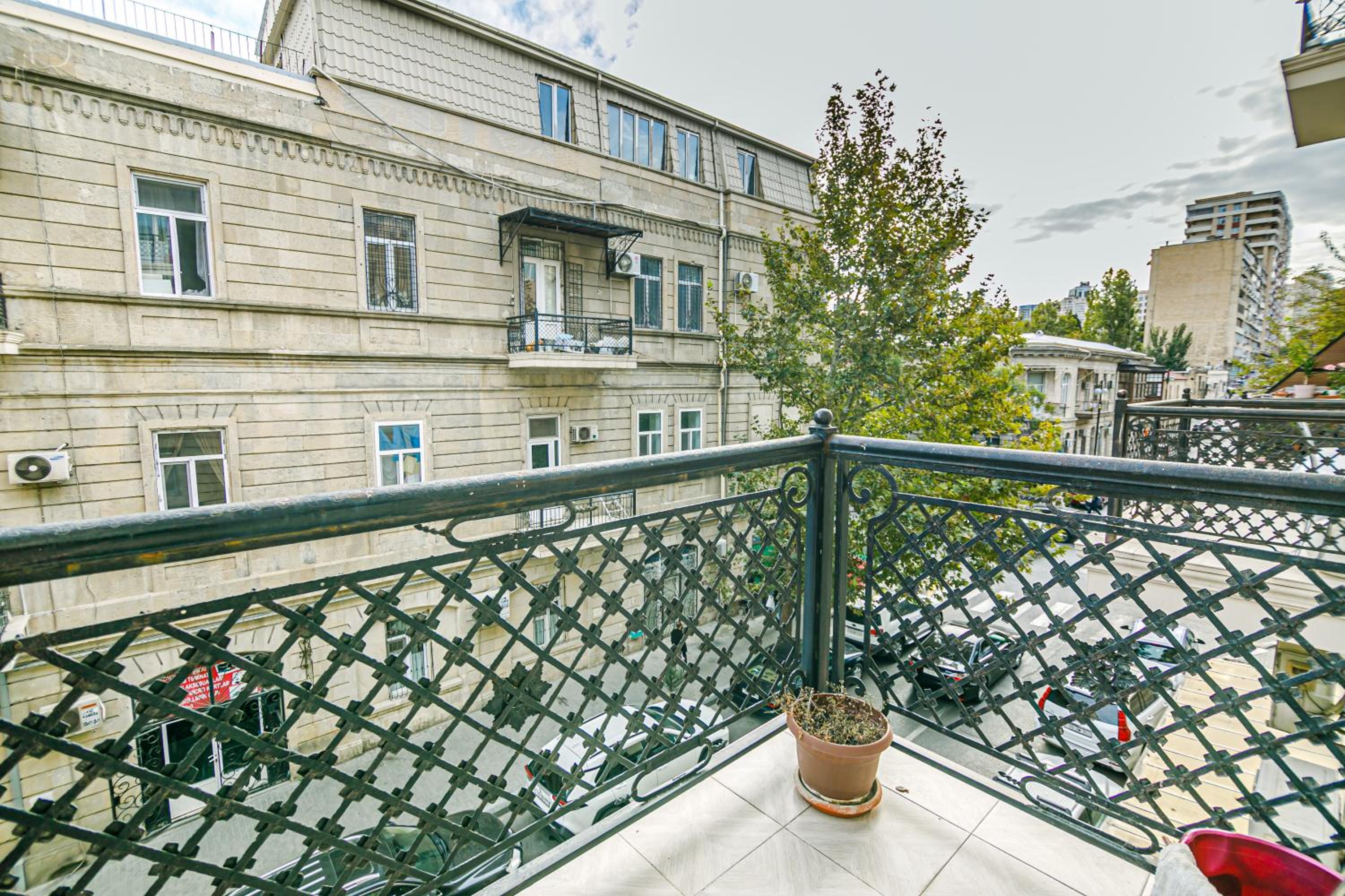 Deluxe Apartment in Baku