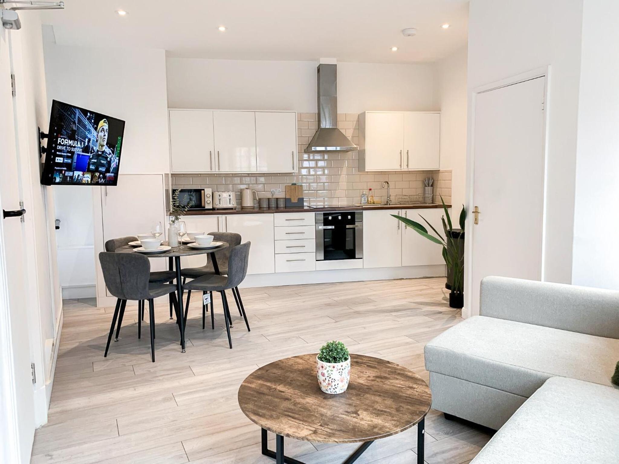 Modern 1-Bedroom Apartments near Shoreditch, Old Street & Hoxton by NourNest Apartments