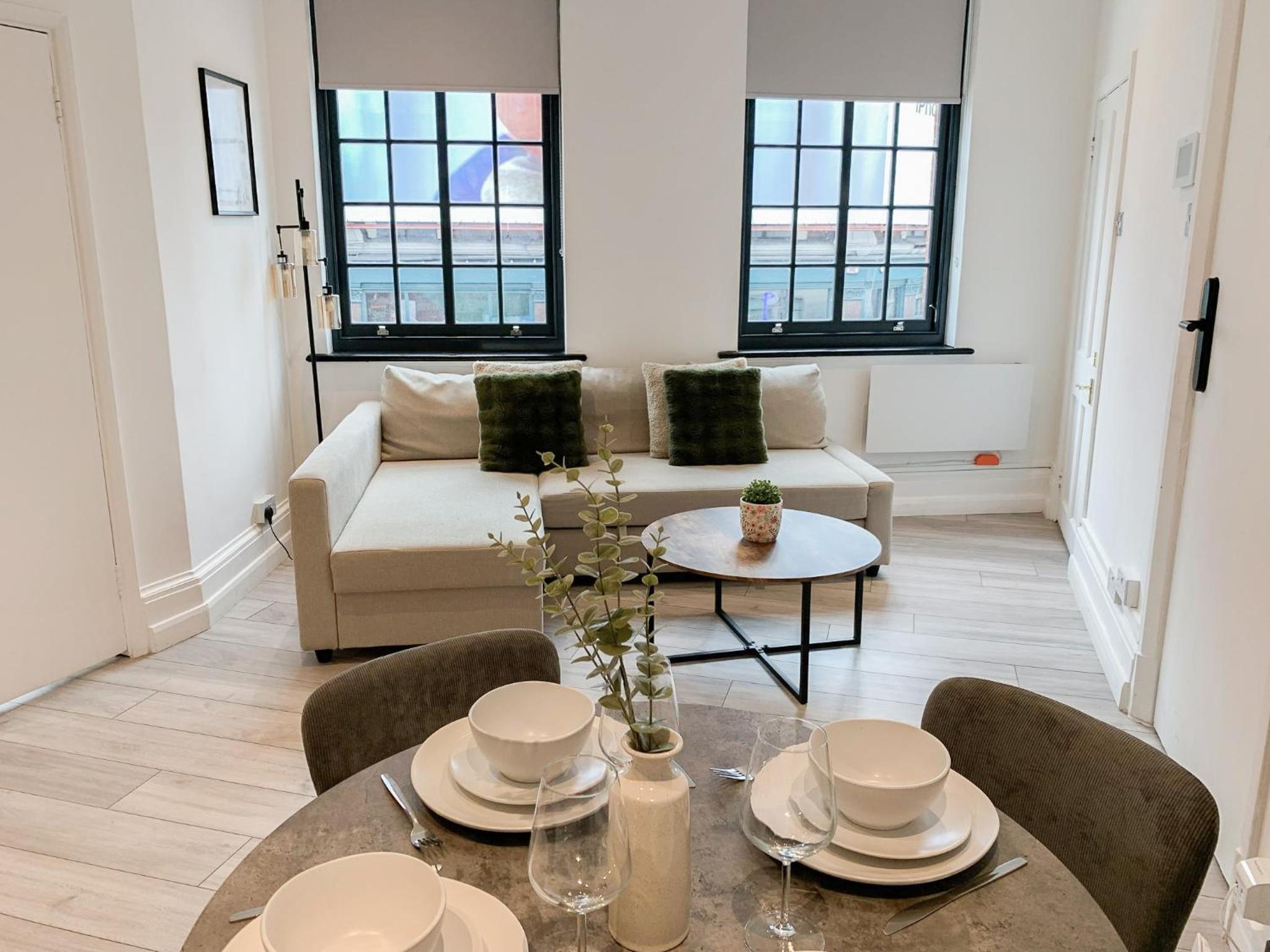Modern 1-Bedroom Apartments near Shoreditch, Old Street & Hoxton by NourNest Apartments