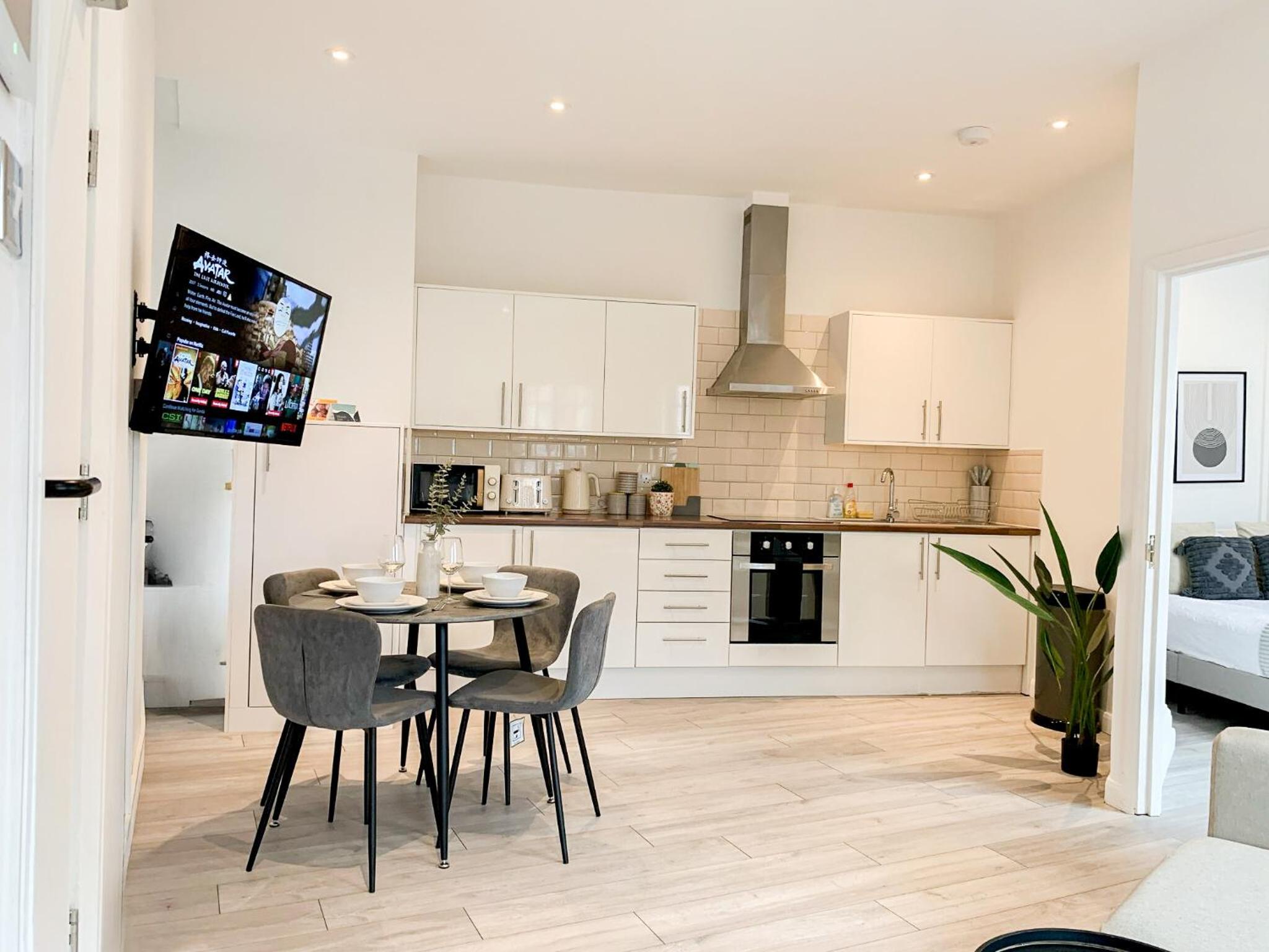 Modern 1-Bedroom Apartments near Shoreditch, Old Street & Hoxton by NourNest Apartments