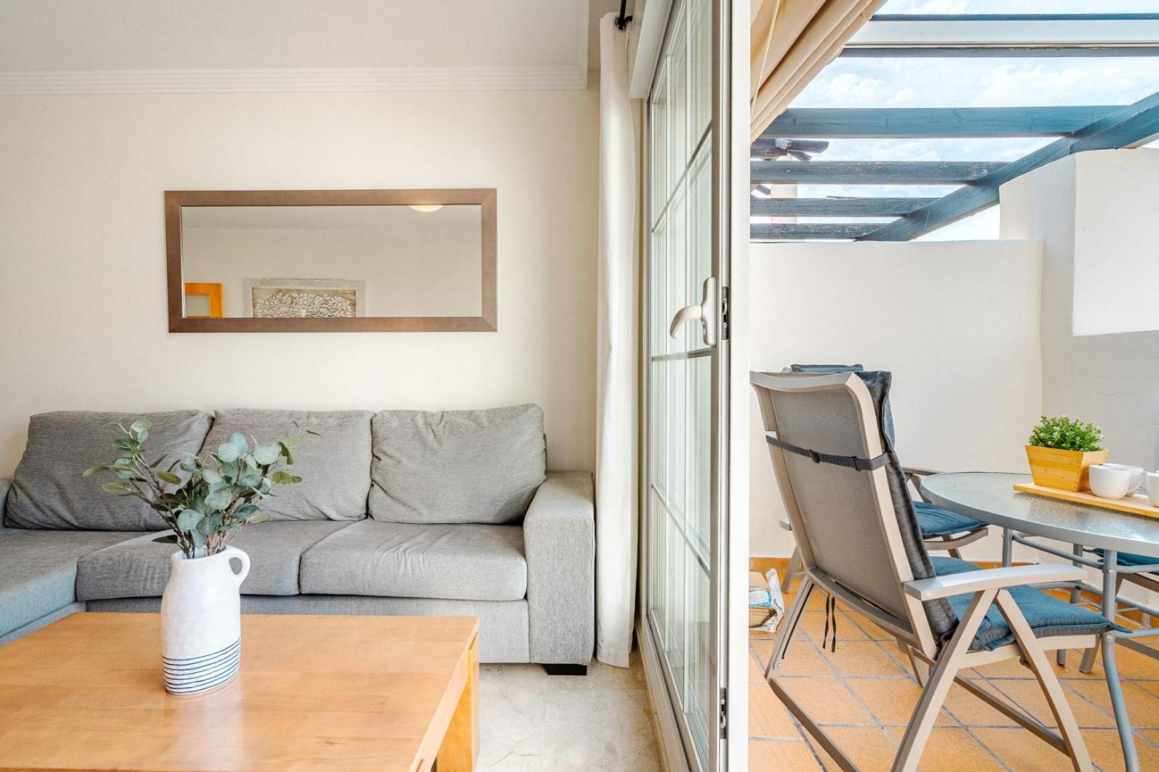 40 Comfortable apartment next to Puerto De La Duquesa view 5