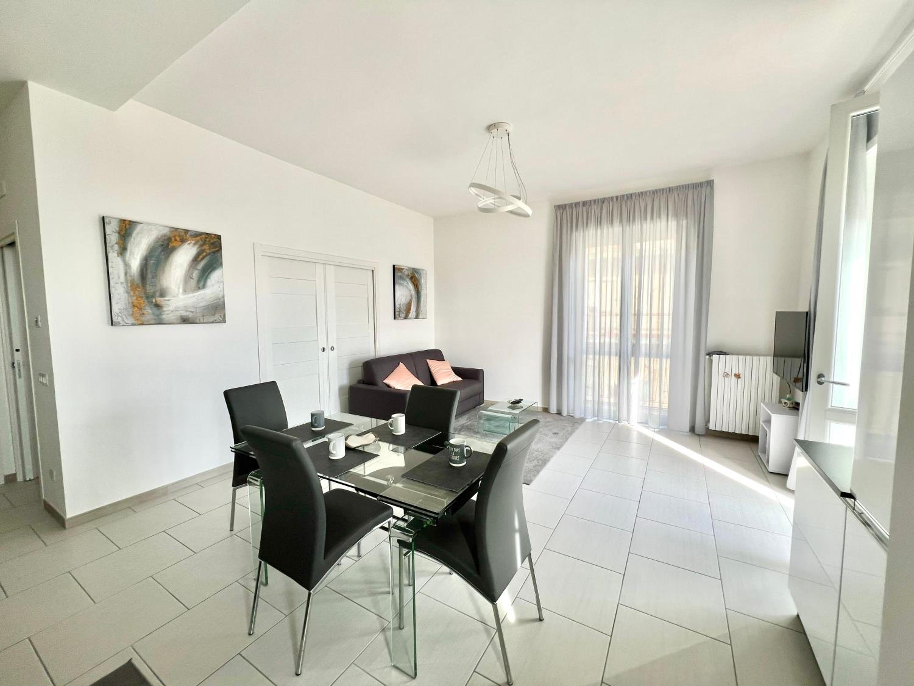 Luxury Seaview Apartment with Lift & Parking in Salerno City Center - Maison Dorotea photo 4