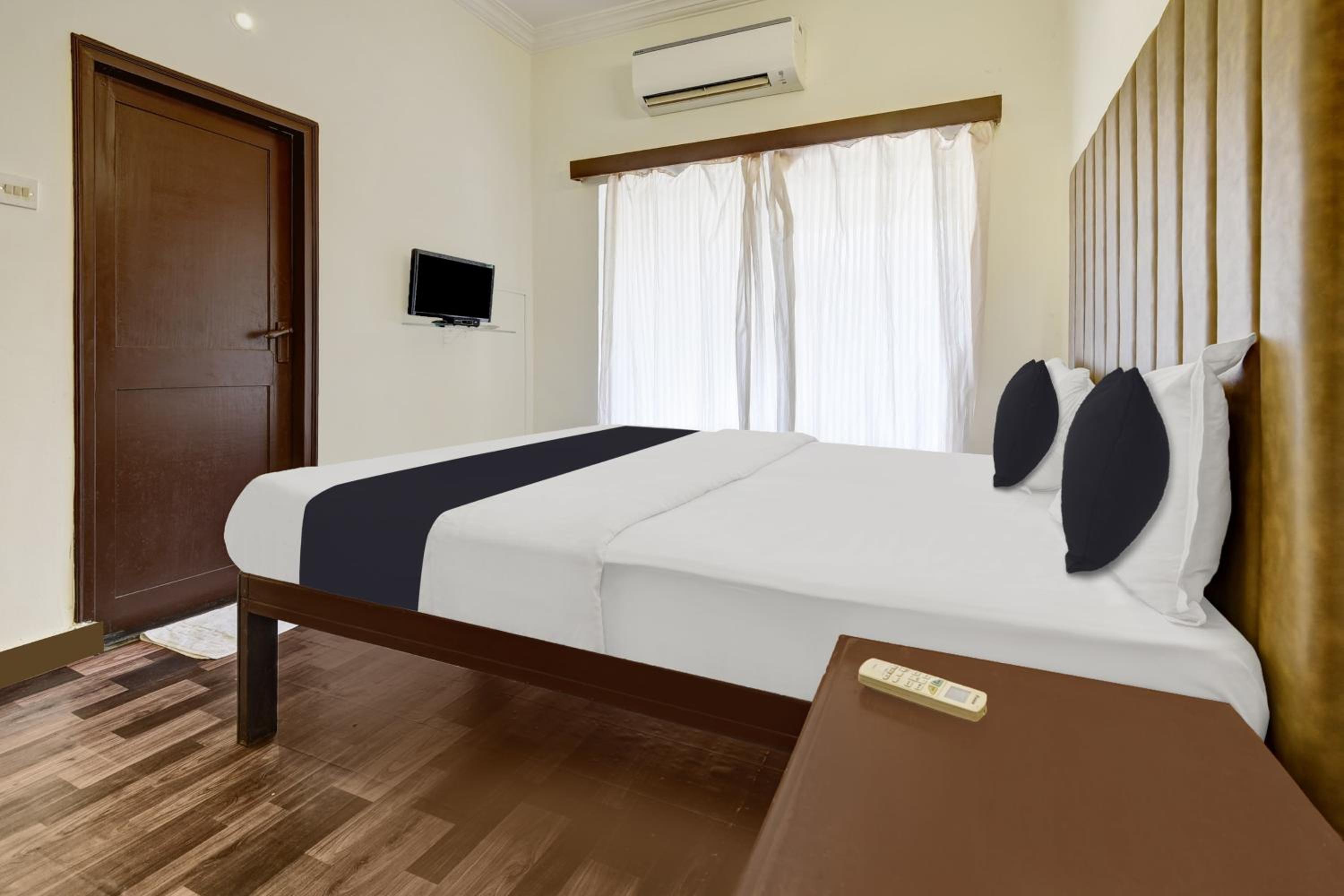 Super Collection O Candolim Near Candolim Beach view 3