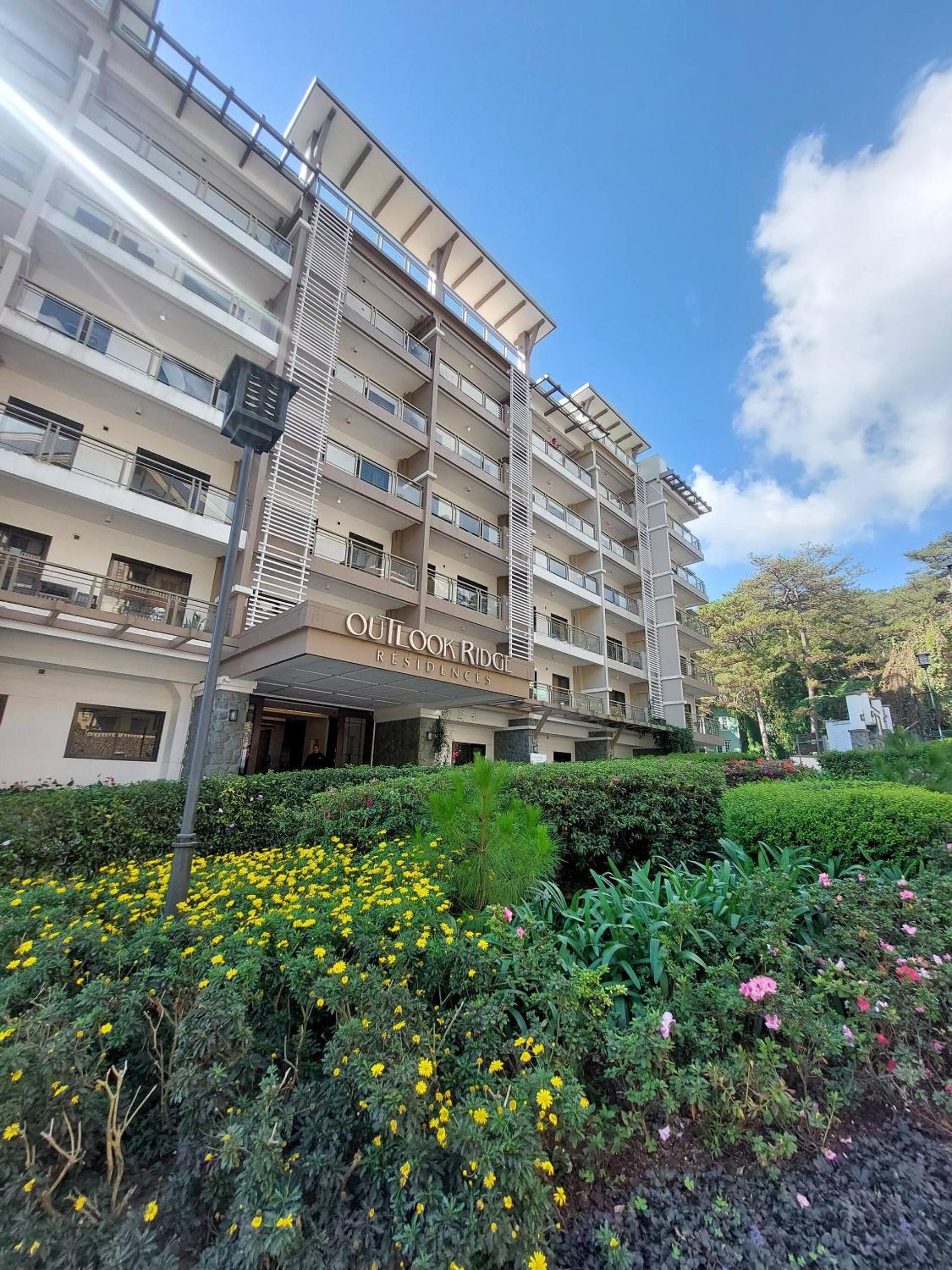 Serene Premier Cozy Condo with Balcony, 2BR Parking Outlook Drive Baguio view 3