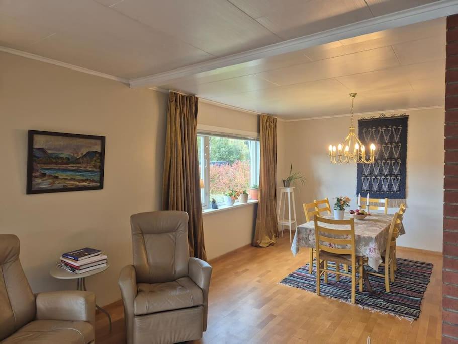 Cozy Home with Sauna, river views and 10 min from Hafjell and Lillehammer view 5