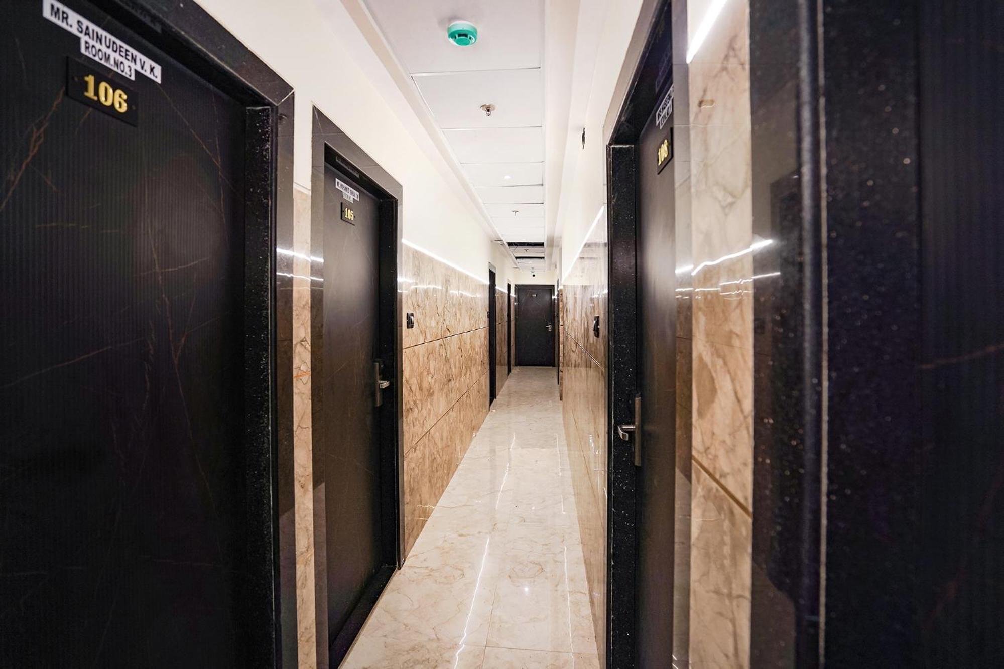 FabHotel Well Back photo 3