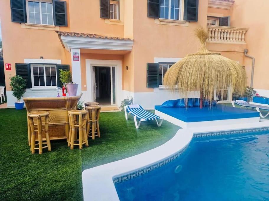 Villa Paulina golf lujo