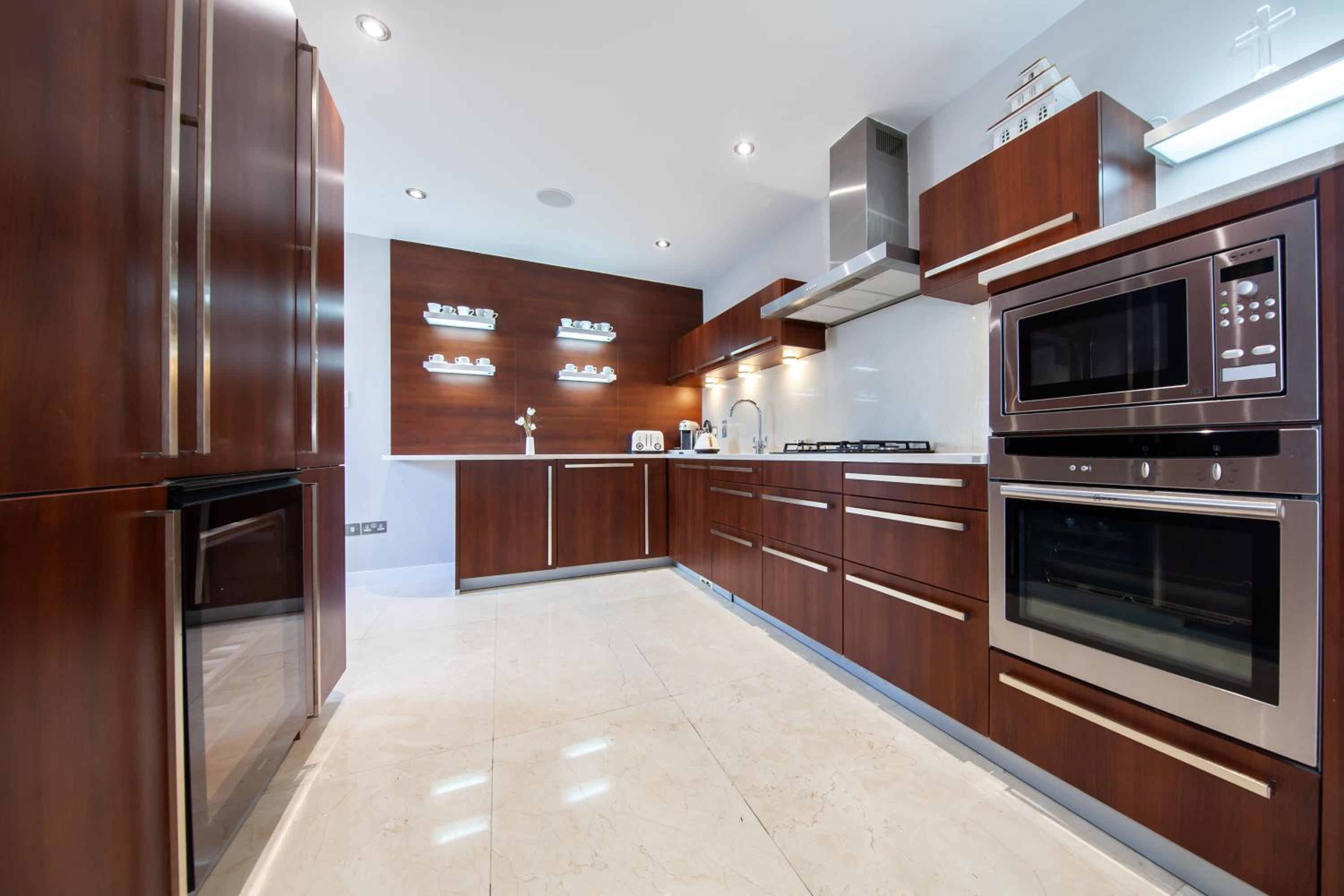 Aviva Stadium- Sleeps6- KingBeds- OffStreetParking